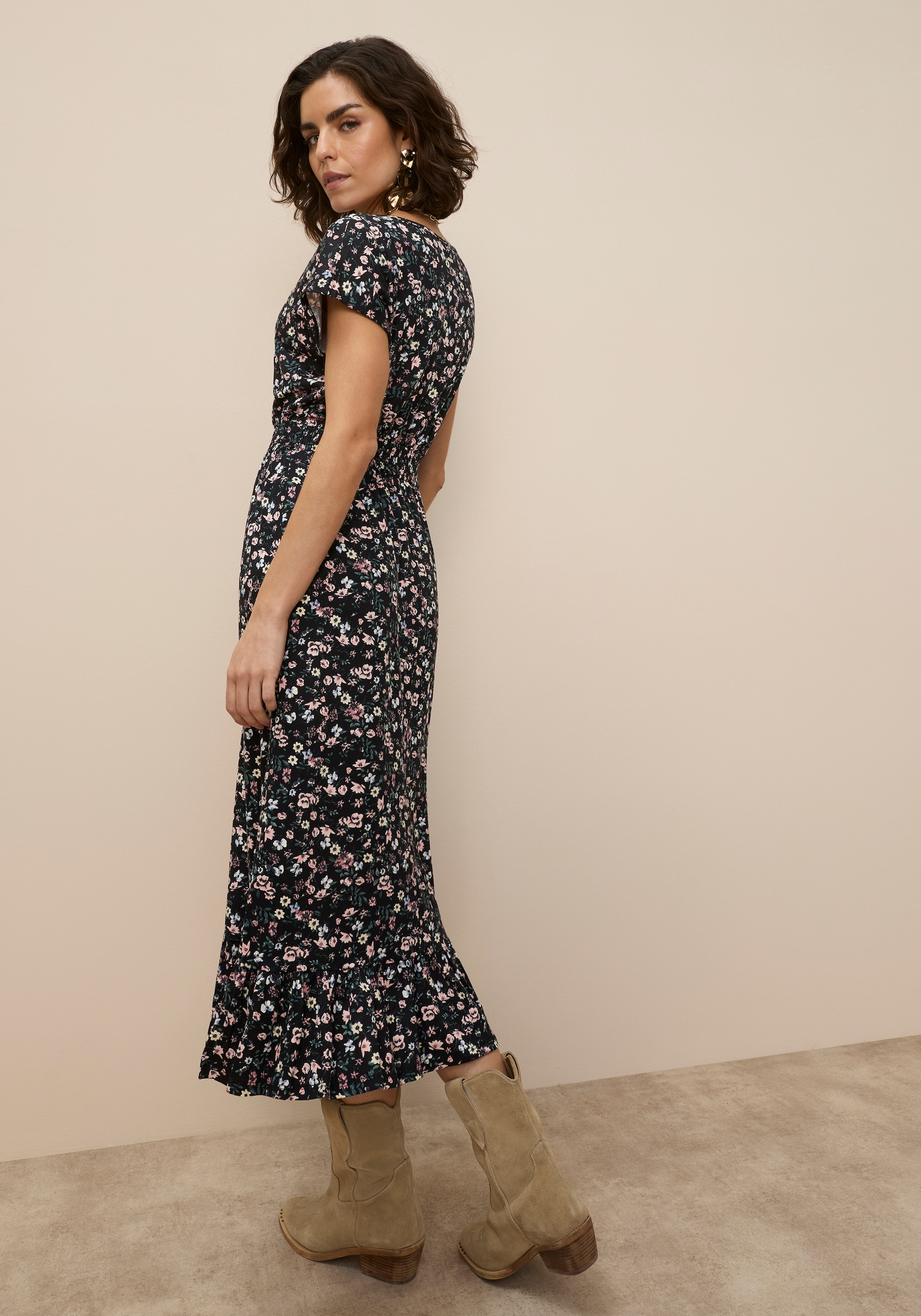 Laura Scott Sommerkleid femininer Stil, für entspannte Tage, aus elastischem Single Jersey