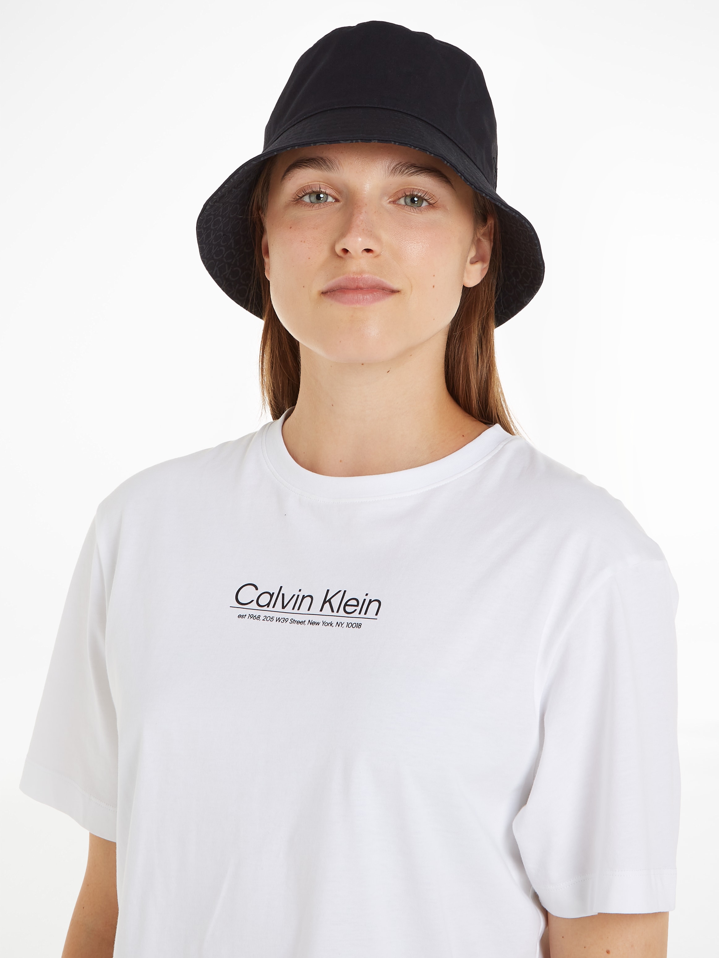 Calvin Klein Fischerhut »REVERSIBLE MONOGRAM BUCKET HAT«