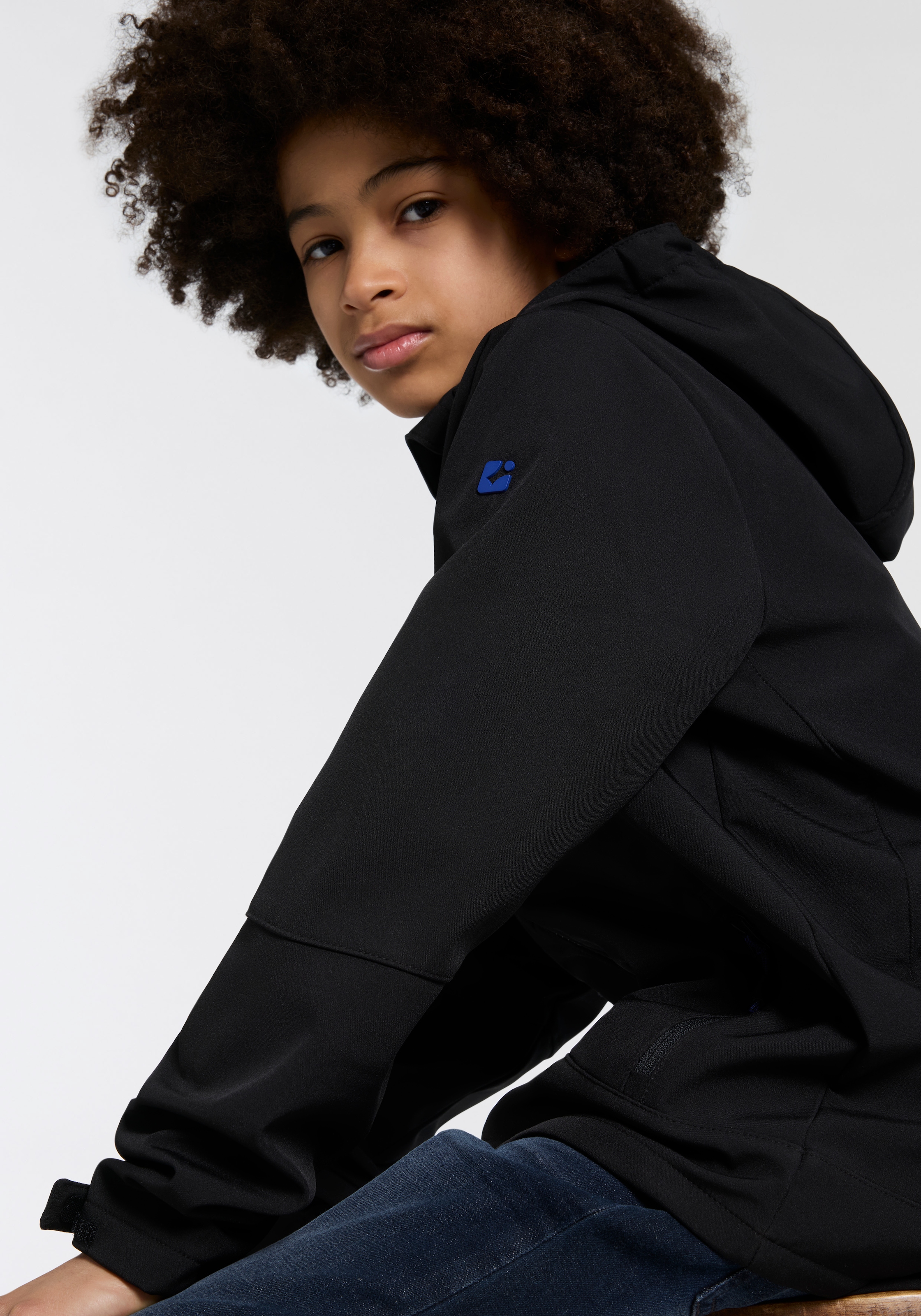 Killtec Softshelljacke »BYS SFTSHLL JCKT OT«, (1 St.), mit Kapuze, Übergangsjacke, Wasserabweisend & Windabweisend, für Kinder