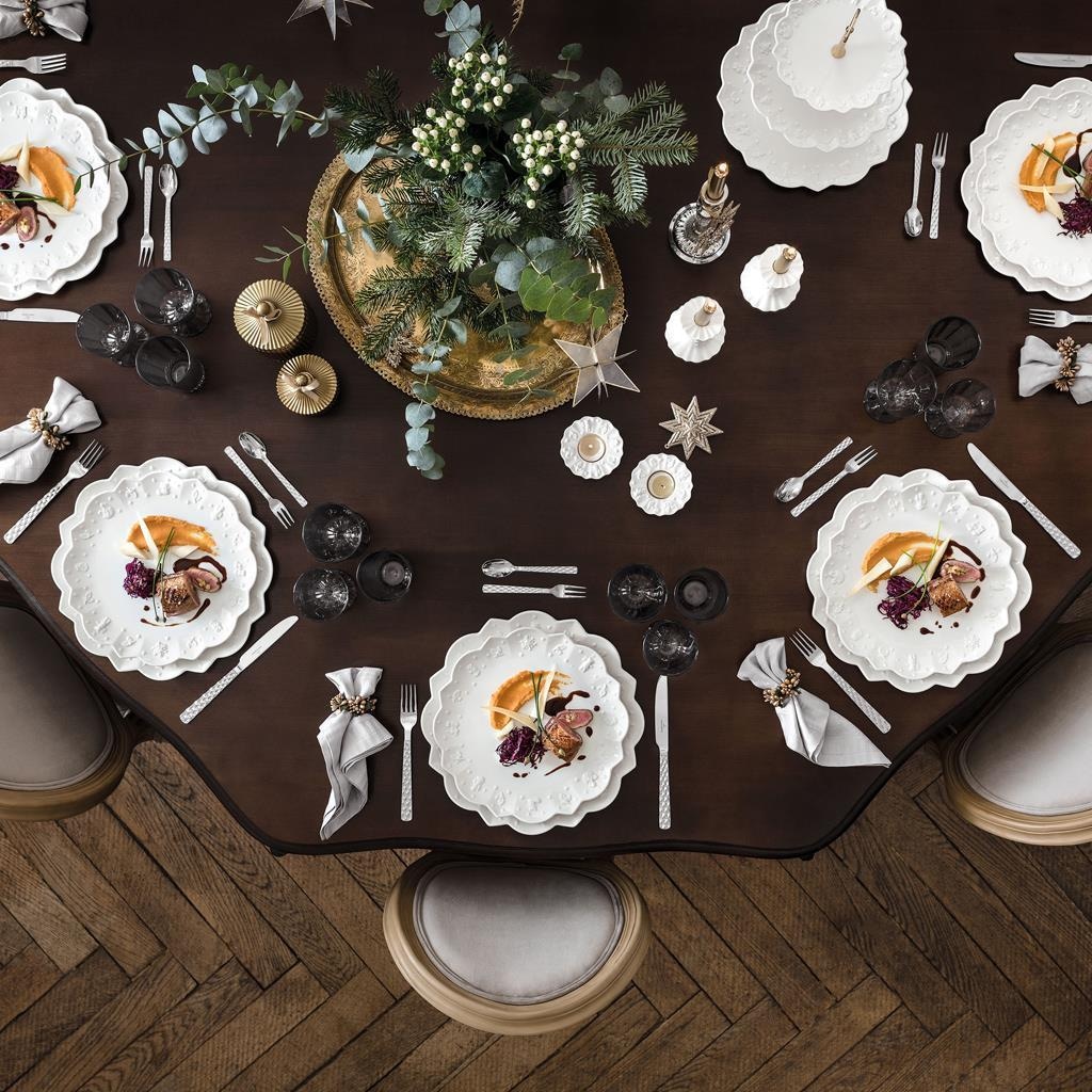 Villeroy & Boch Geschirr-Set »Kaffeeservice Toy's Delight Royal Classic 18er Set weiß« Spülmaschinengeeignet, Mikrowellenfest