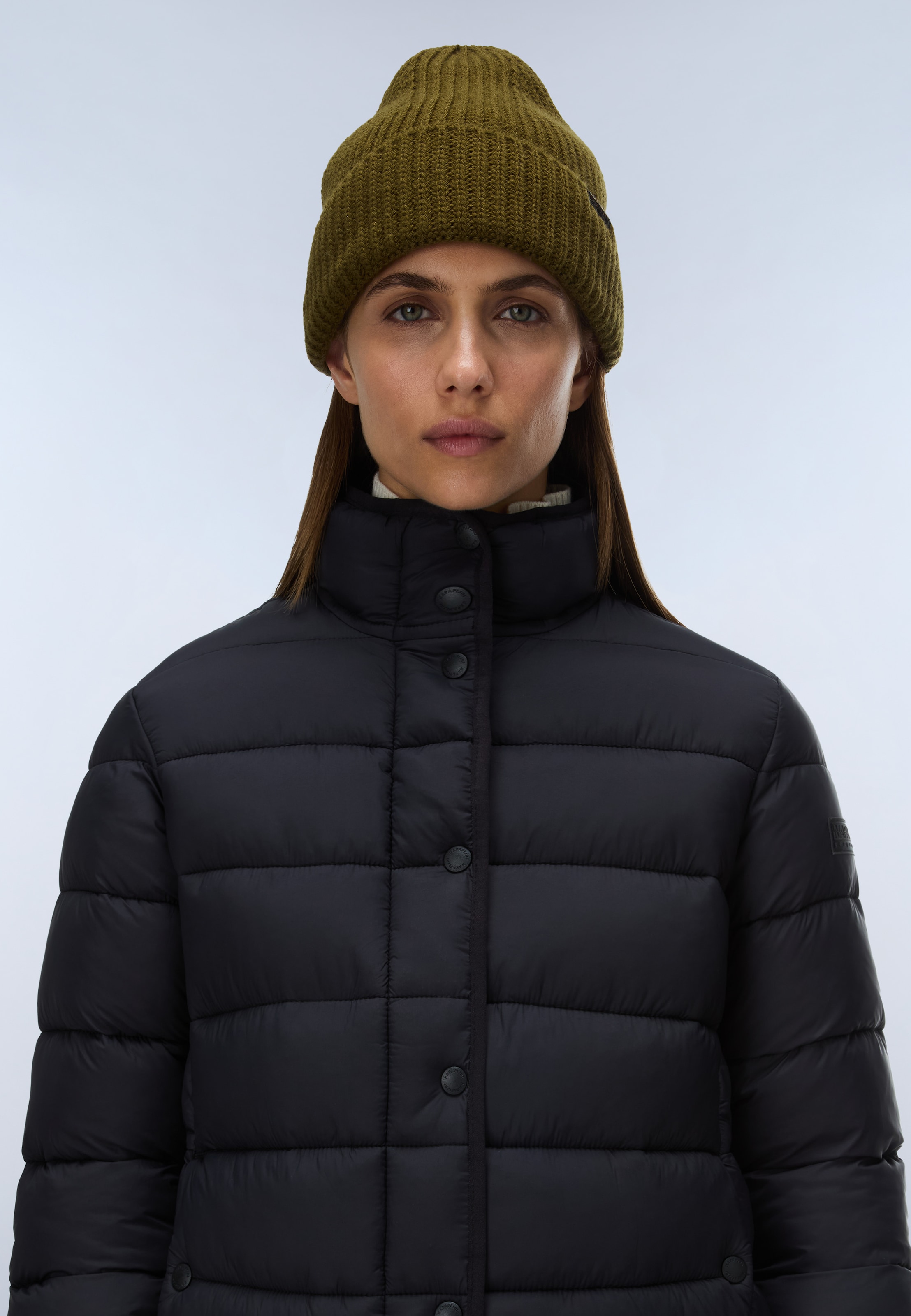 Napapijri Steppjacke »A-AERINS STND W BLACK BEAUTY« pflegeleichte Ausführung, aus Polyamid, auch in großen Größen