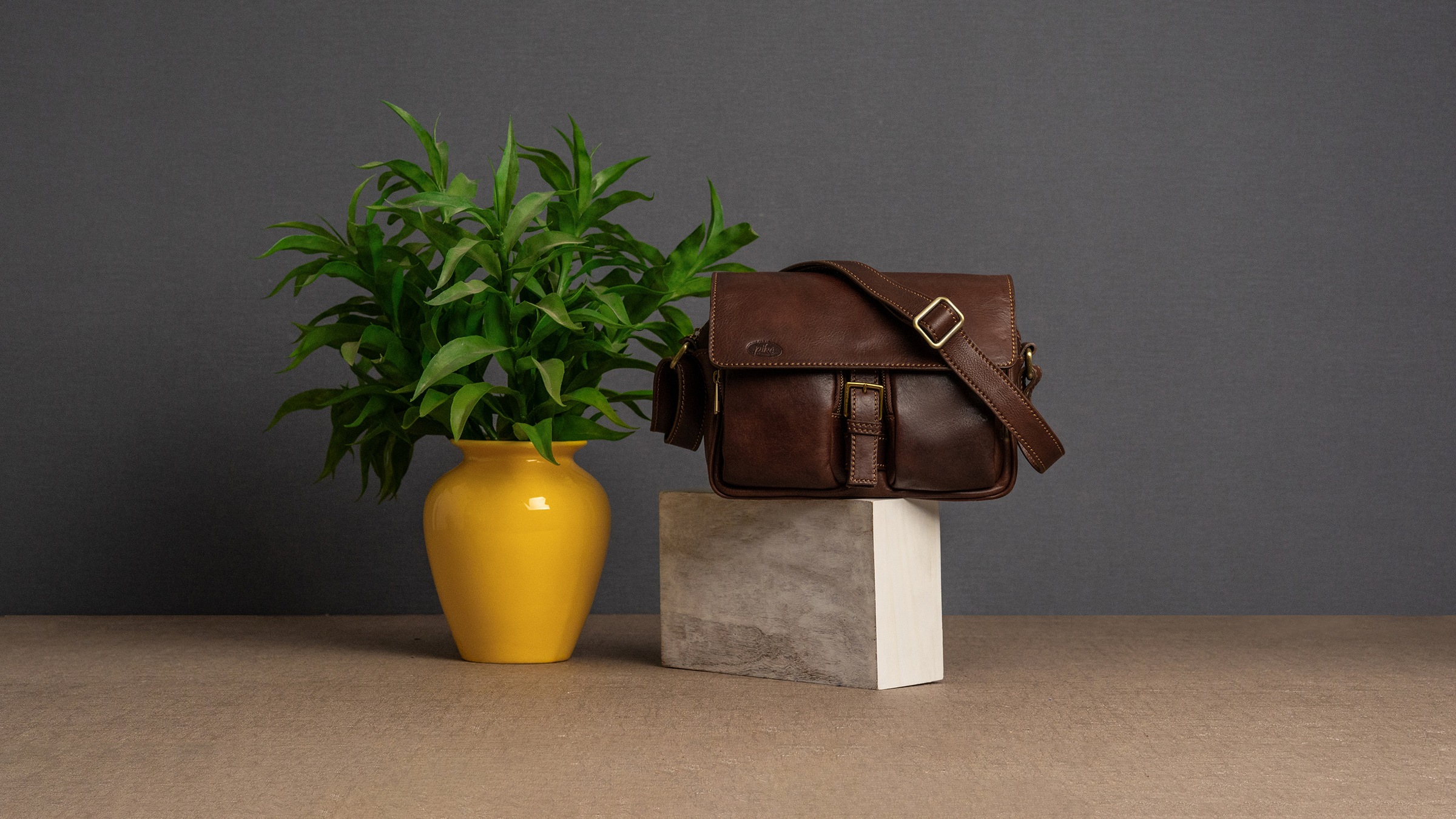Piké Umhängetasche, echt Leder, Made in Italy