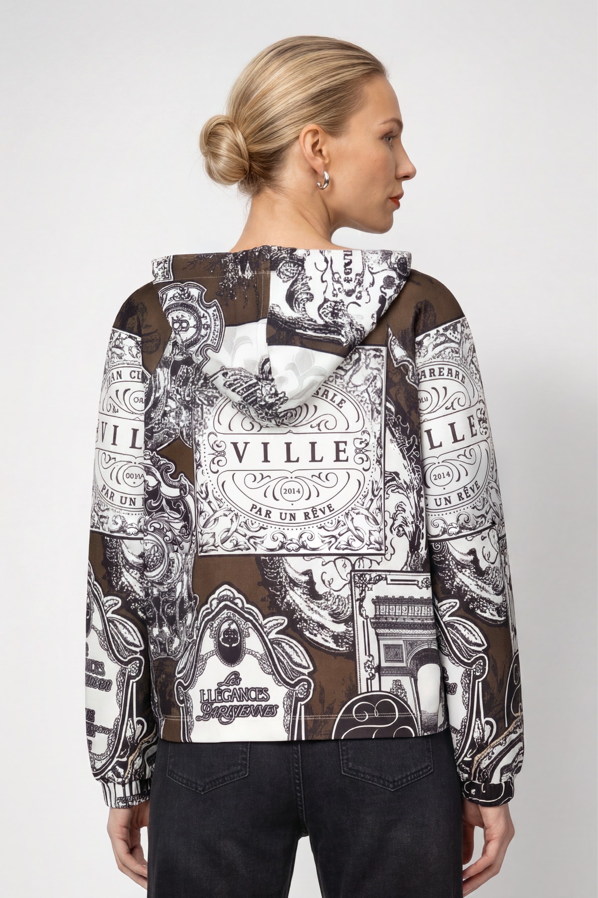 Monari Sweatshirt »Sweatshirt Emblem allover«, Regular fit mit Kapuze
