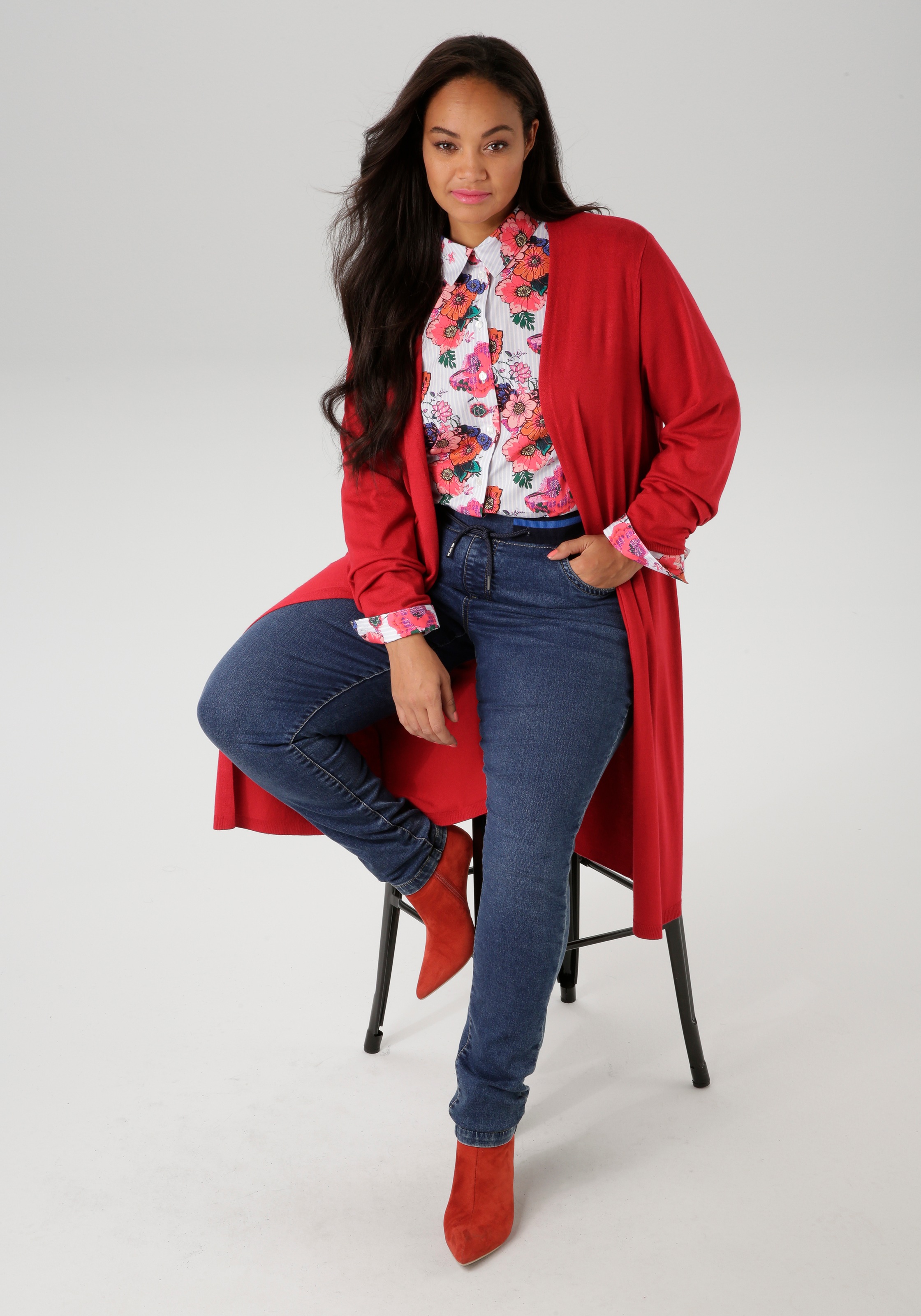 Aniston PLUS Hemdbluse, mit trendigem Blumedruck - NEUE KOLLEKTION