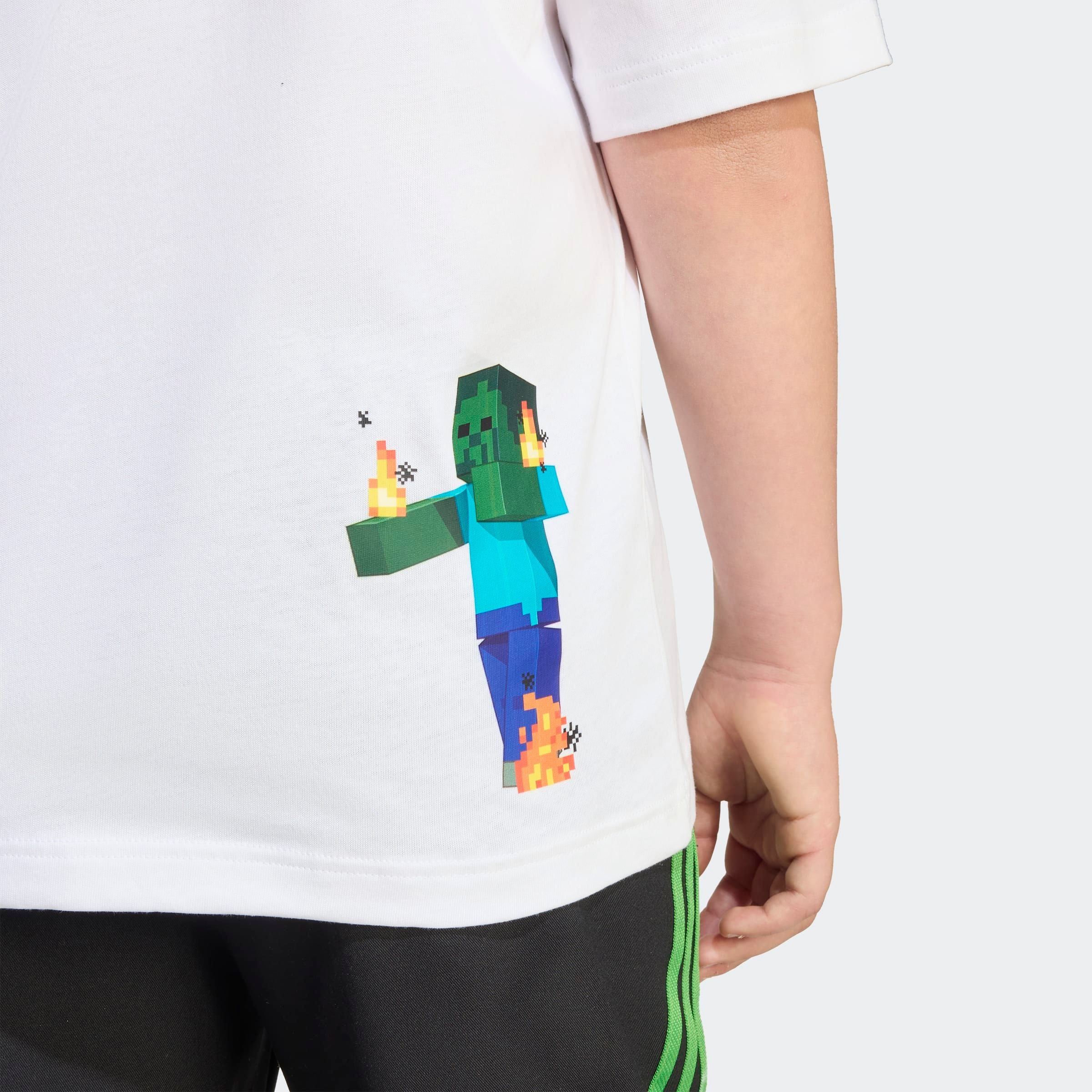 adidas Originals T-Shirt »TEE« lockere Passform, Rundhalsausschnitt, ohne Verschluss, für Kinder