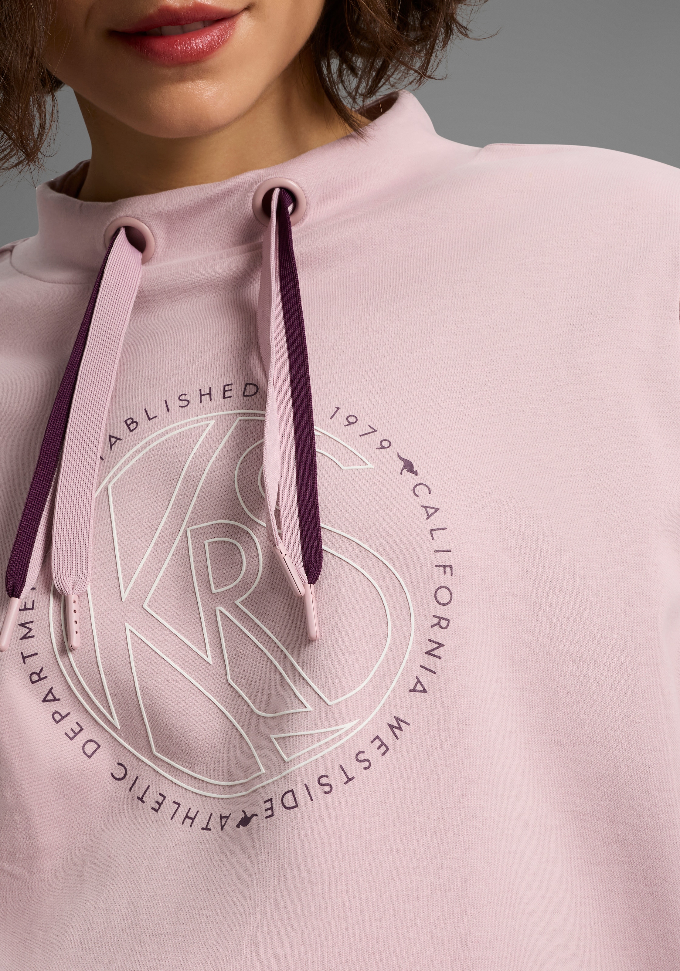 KangaROOS Sweatshirt , mit Stehkragen und Frontdruck
