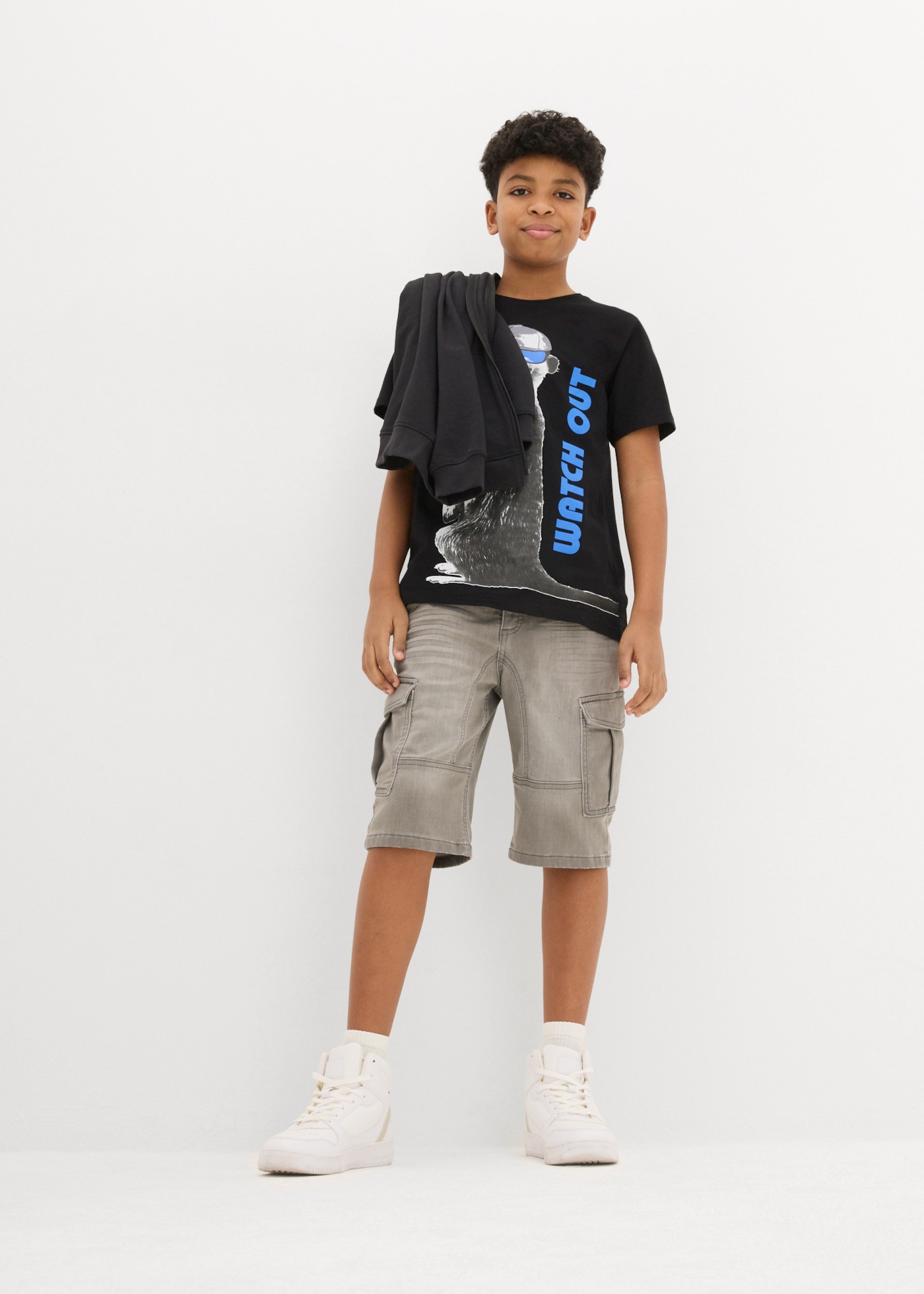 bonprix T-Shirt normale Passform, Kurzarm, mit Rundhalsausschnitt