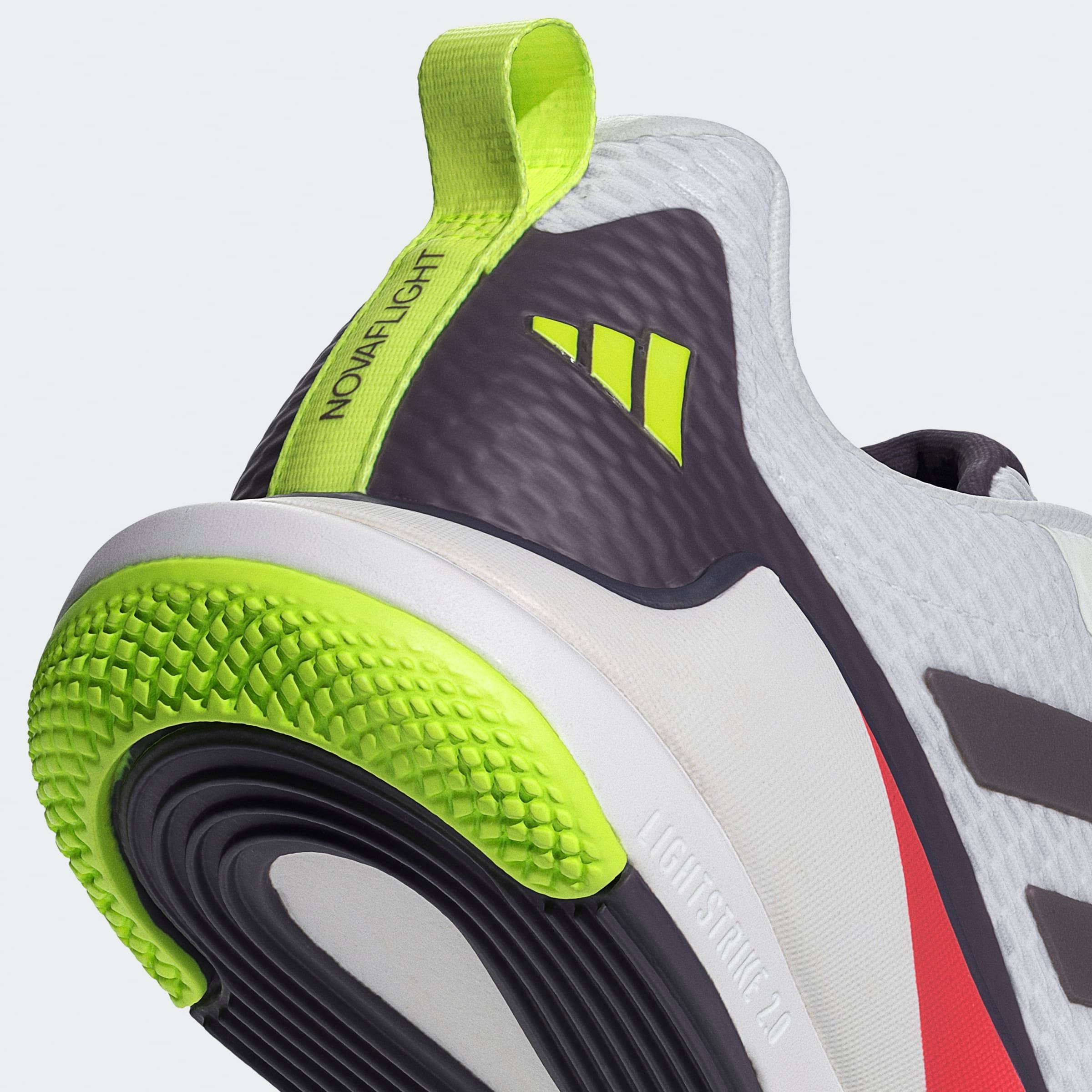 adidas Performance Hallenschuh »NOVAFLIGHT 2 INDOOR«, besonders geeignet für Handball und Volleyball