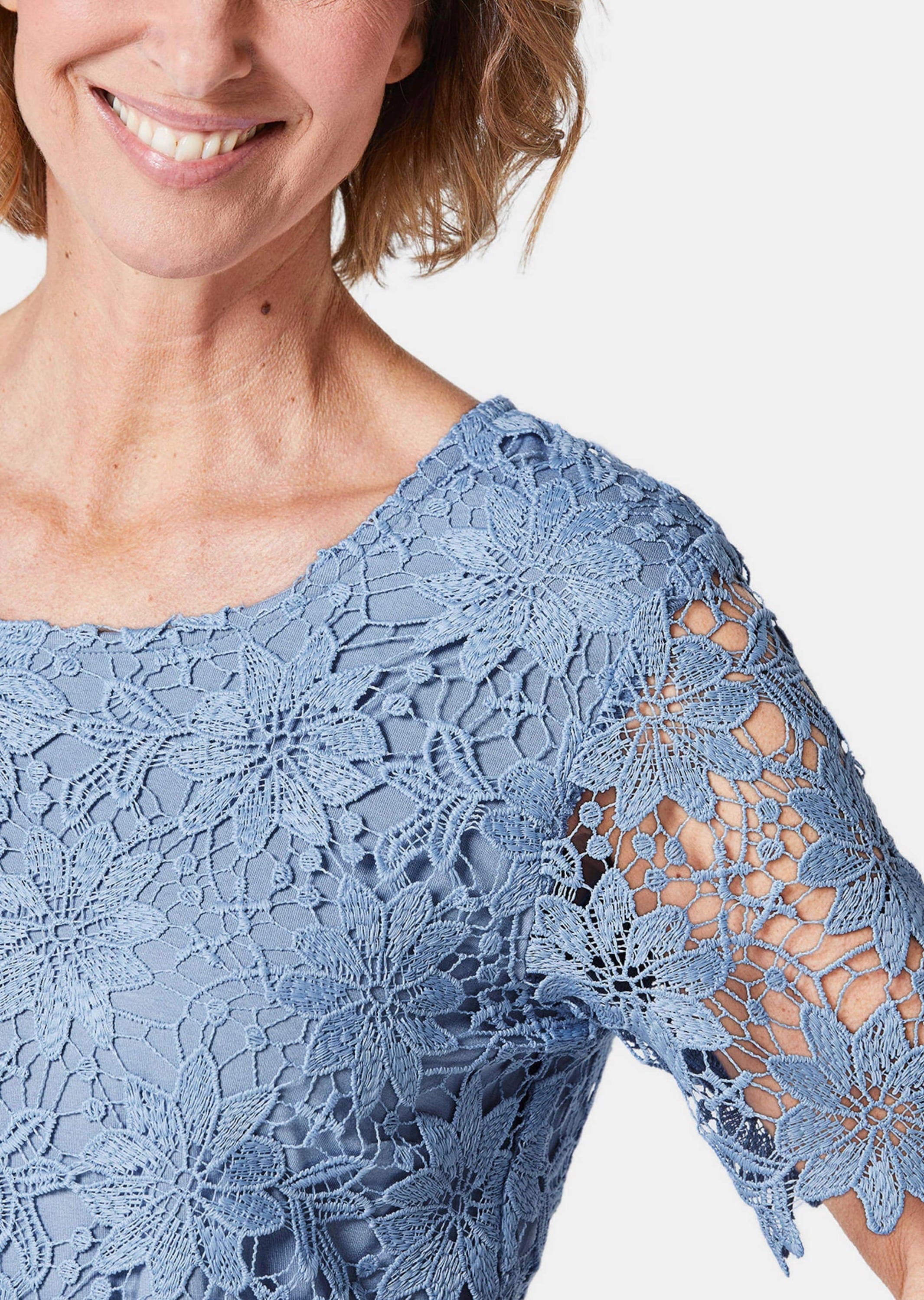 GOLDNER Kurzarmbluse »Kurzgröße Festliche Bluse aus edler Spitze« Ohne