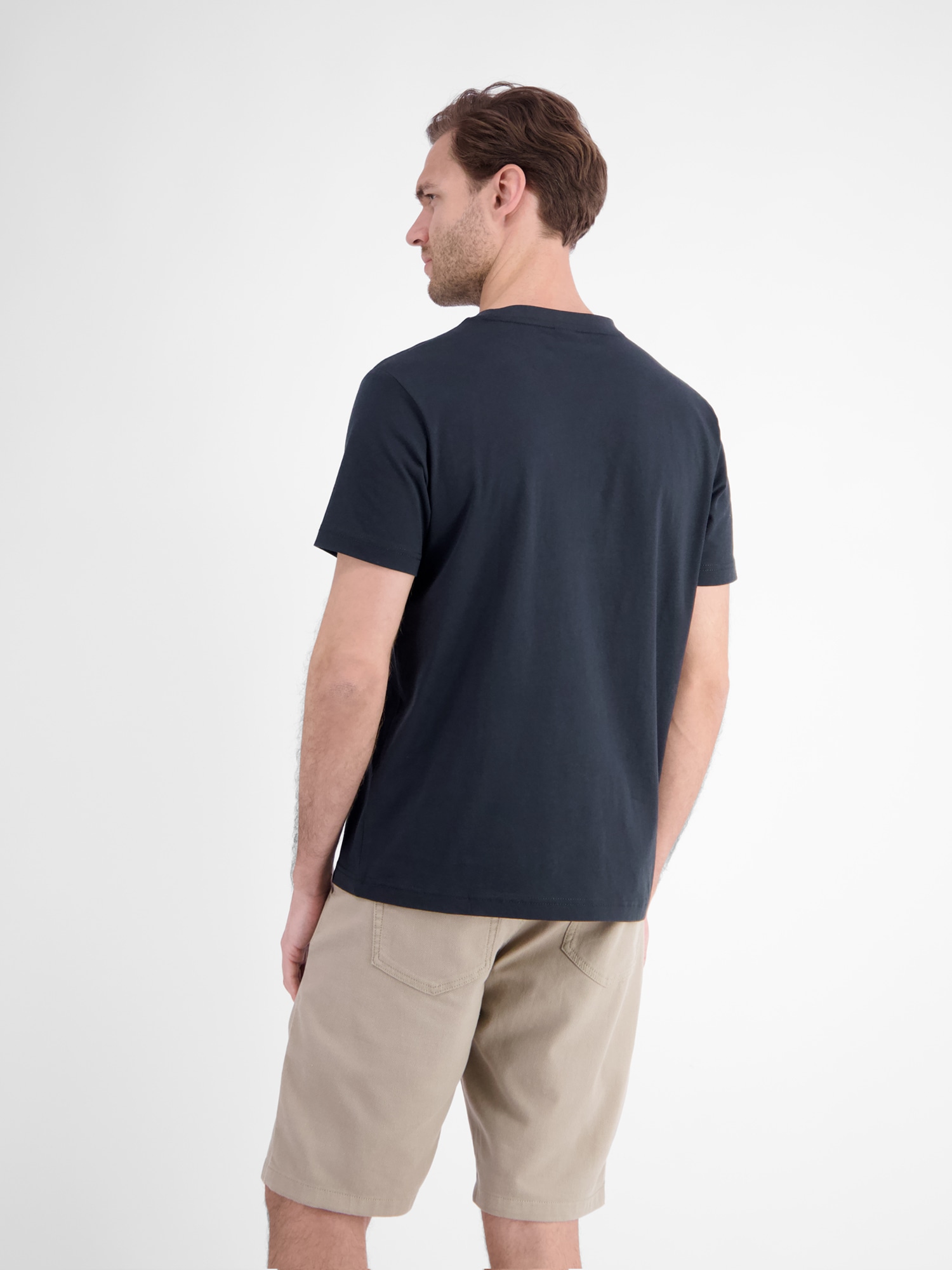 LERROS T-Shirt »Lässiges, unifarbenes T-Shirt aus reiner Baumwolle mit Print«