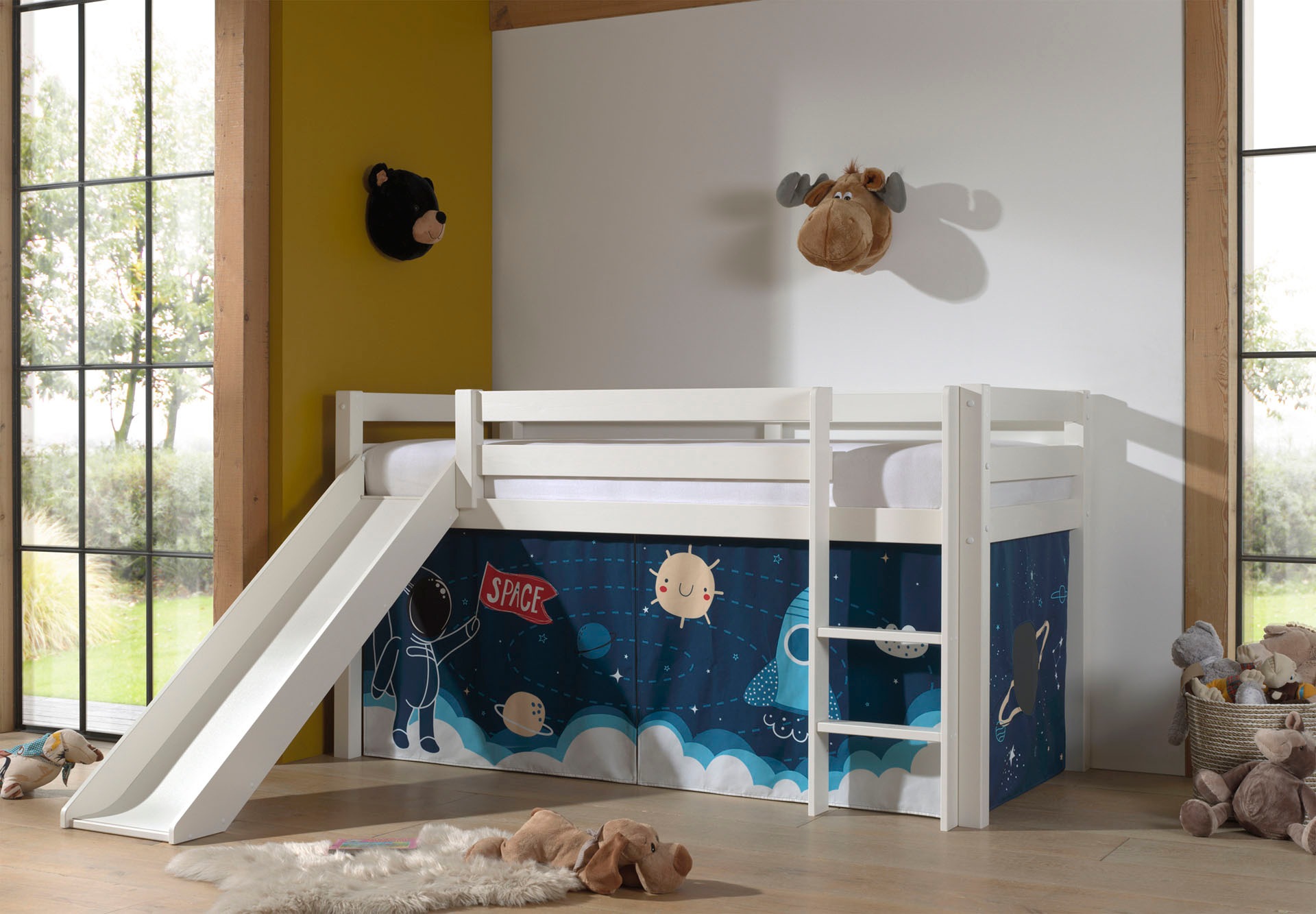 Vipack Spielbett »Pino, Kiefer massiv, mit Rolllattenrost u. Textil-Set, Made in Europe« B/H/T ca. 210x114x218cm, mit Absturzschutz, Leiter und Rutsche,  verschiedene Textil-Designs und Holzfarben zur Wahl