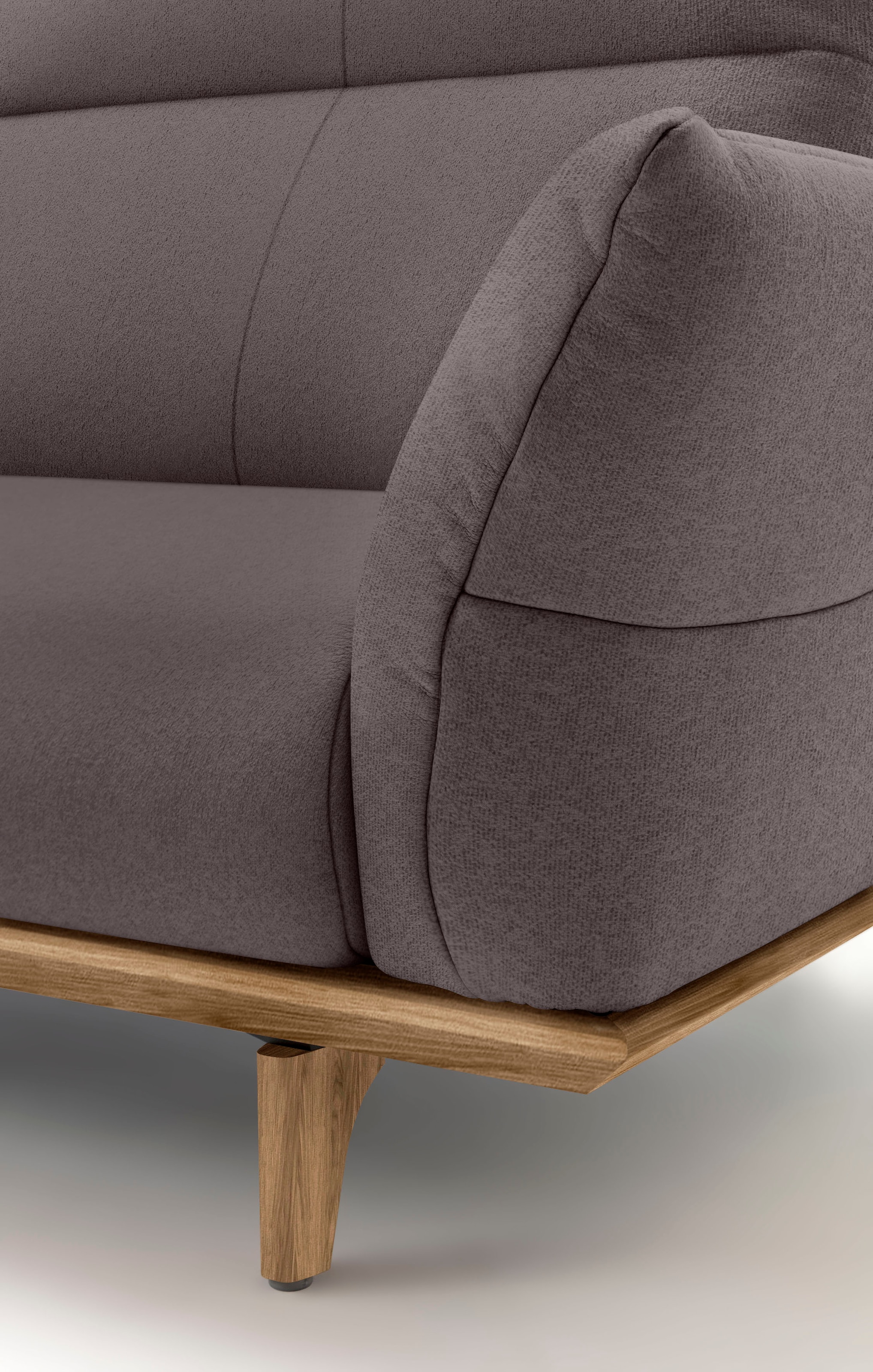 Creation BY ROLF BENZ 3,5-Sitzer »CR.460 Designsofa mit erstklassigem Sitzkomfort« Sockel und Füße in Nussbaum, Breite 228 cm