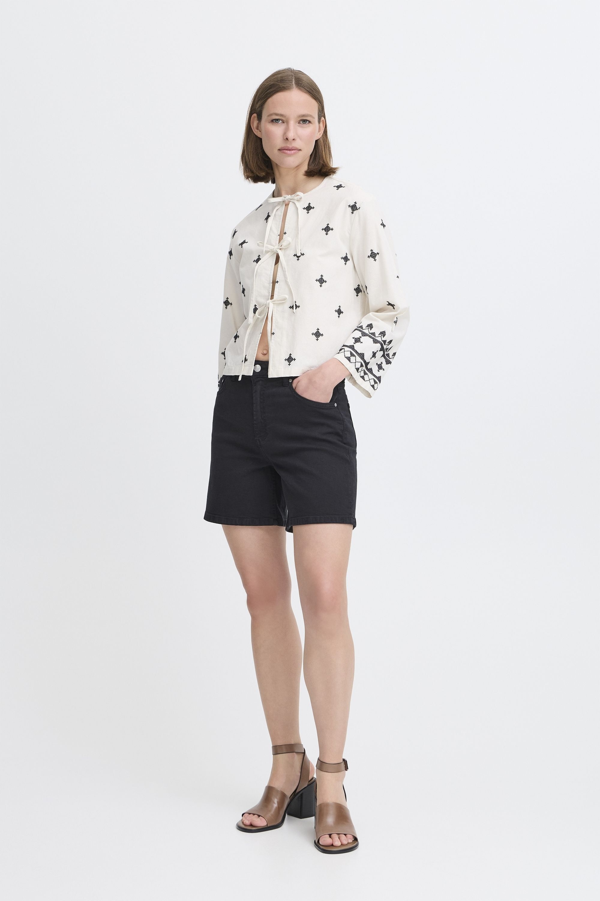 b.young Jeansshorts »Shorts BYLYDIA«