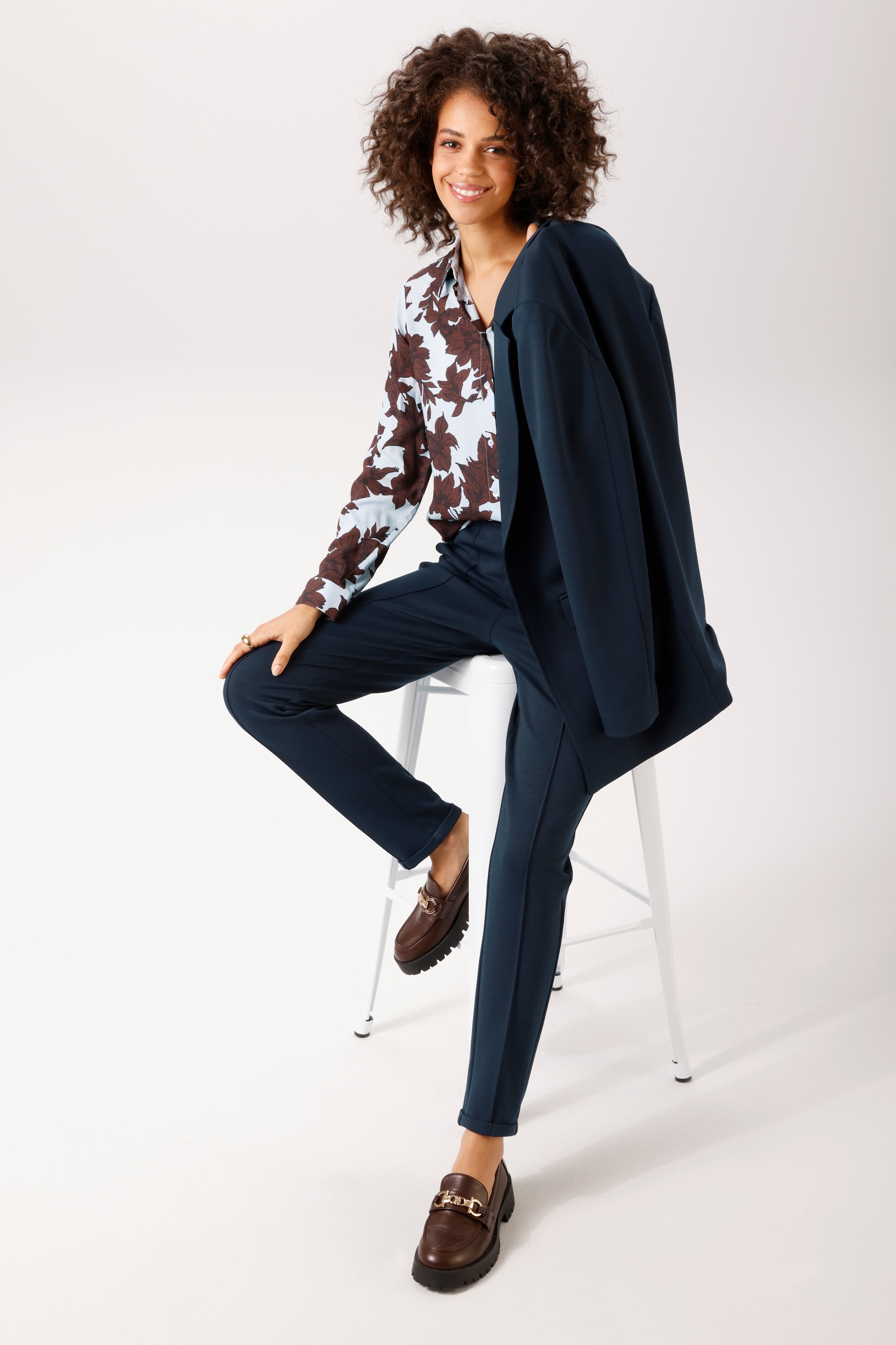 Aniston CASUAL Jerseyhose  mit Biesen verziert