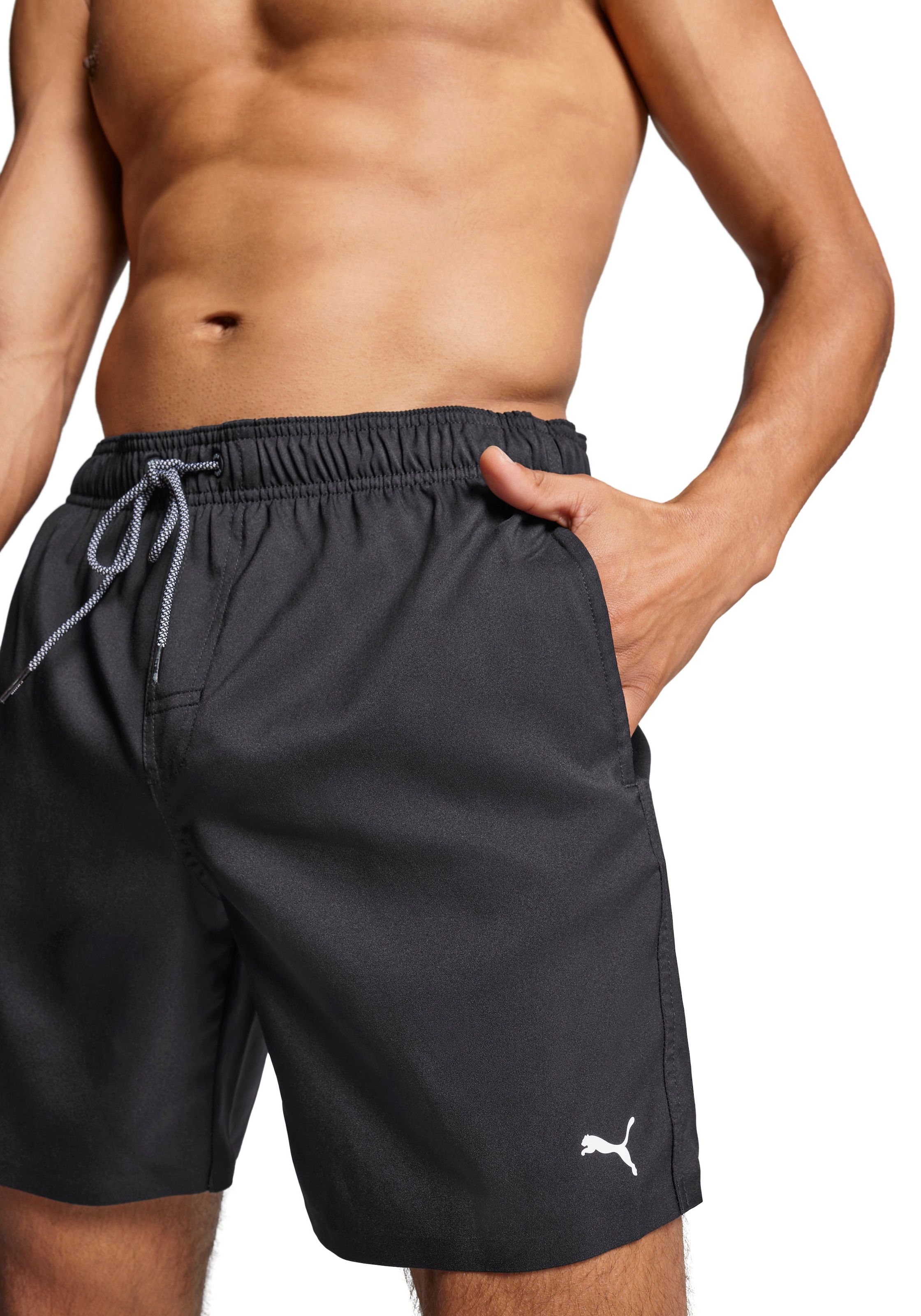 PUMA Badeshorts »PUMA SWIM MEN MID SHORTS 1P« High-Tech Reißverschluss an der Gesäßtasche, Seitentaschen