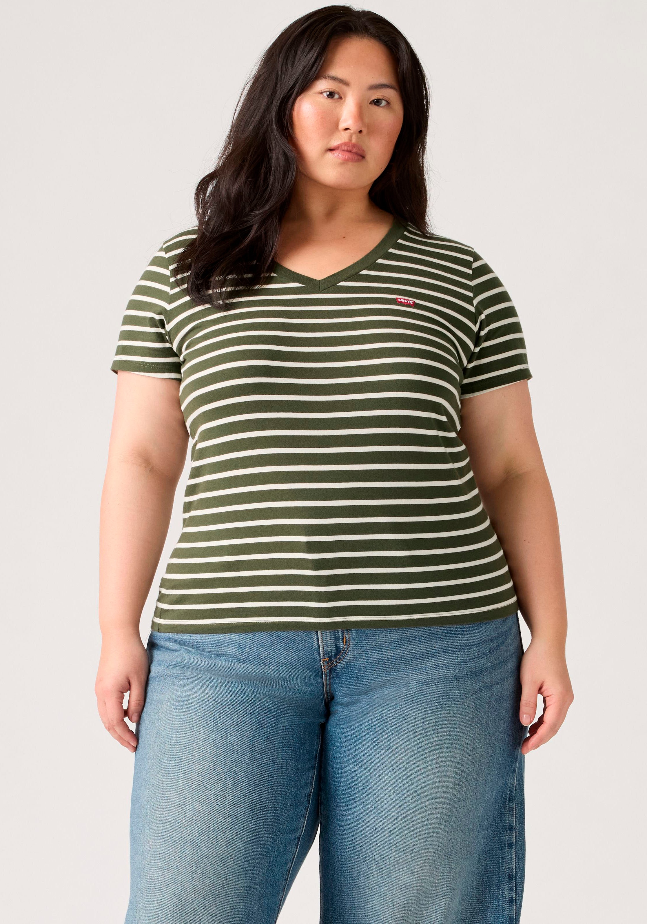 Levi's® Plus Kurzarmshirt »V NECK TEE« Gerade geschnittene Passform