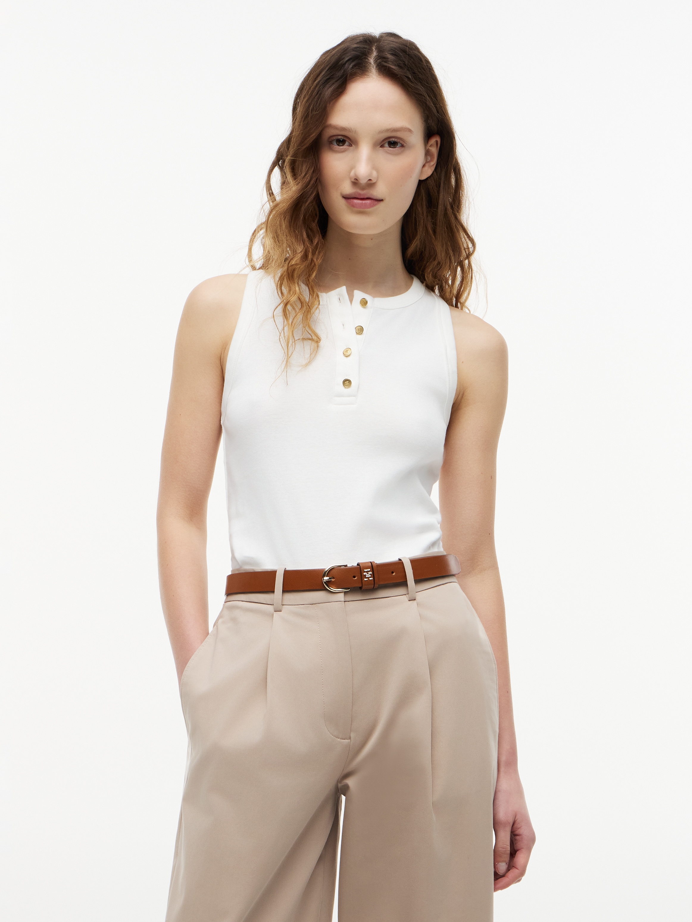 Tommy Hilfiger T-Shirt »GOLD BUTTON HENLEY TOP« mit kurzer Knopfleiste