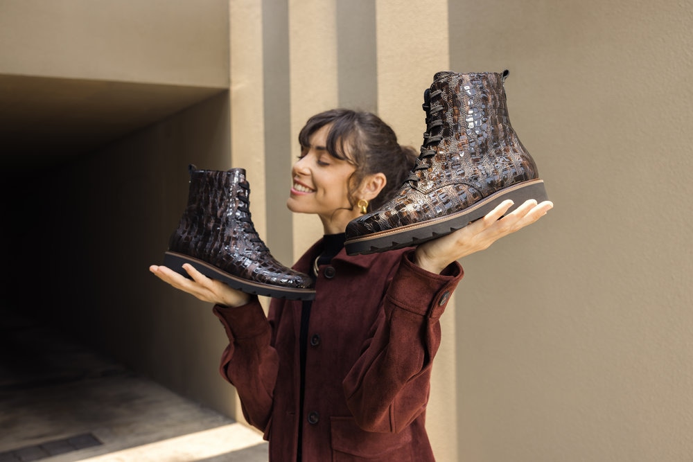 Remonte Schnürstiefelette  Schnürboots in modischer Optik, Profilsohle