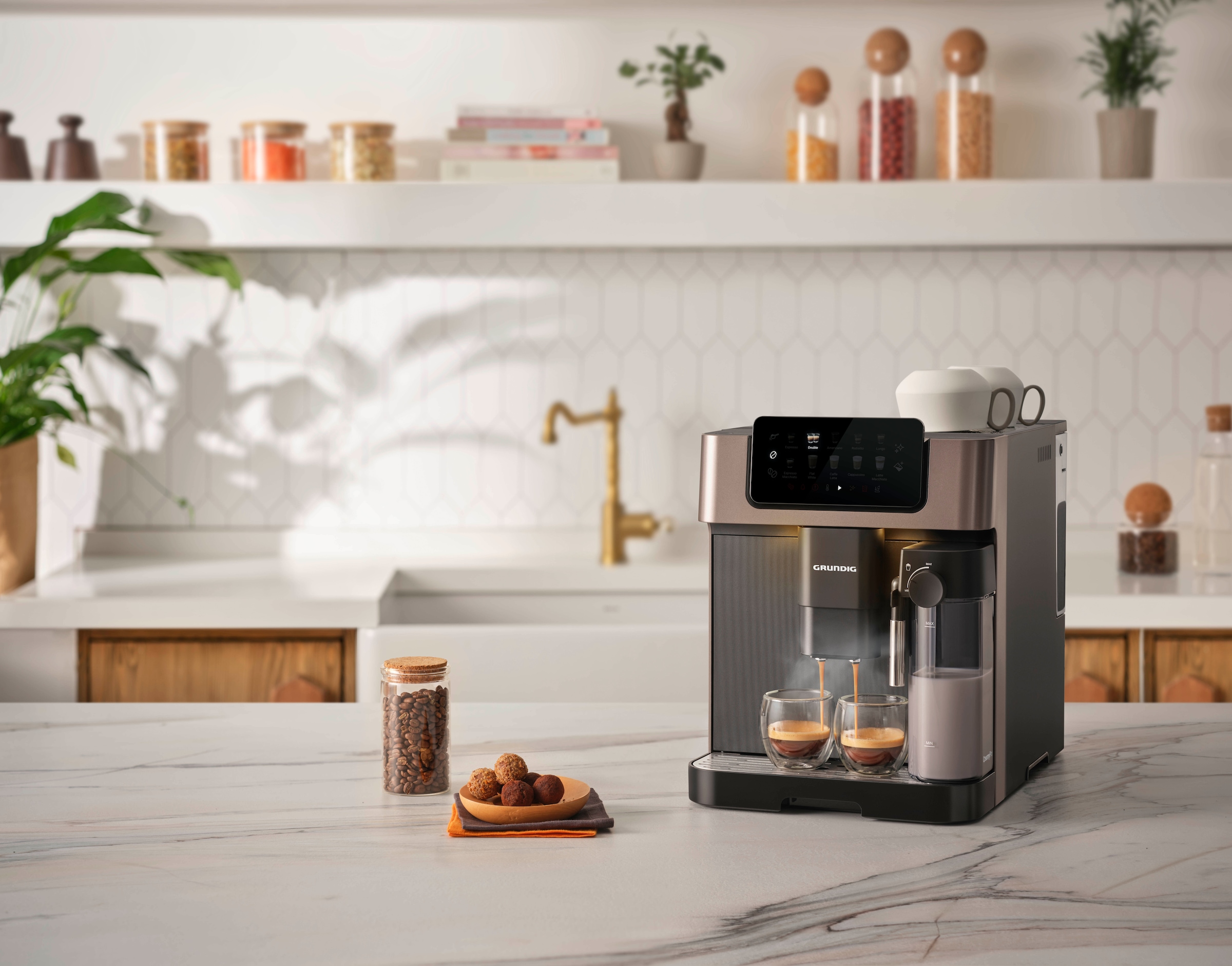 Grundig Kaffeevollautomat »KVA 7230« Kaffeevollautomat mit 19 Bar, GrindPro™ & CreamyPro™ System