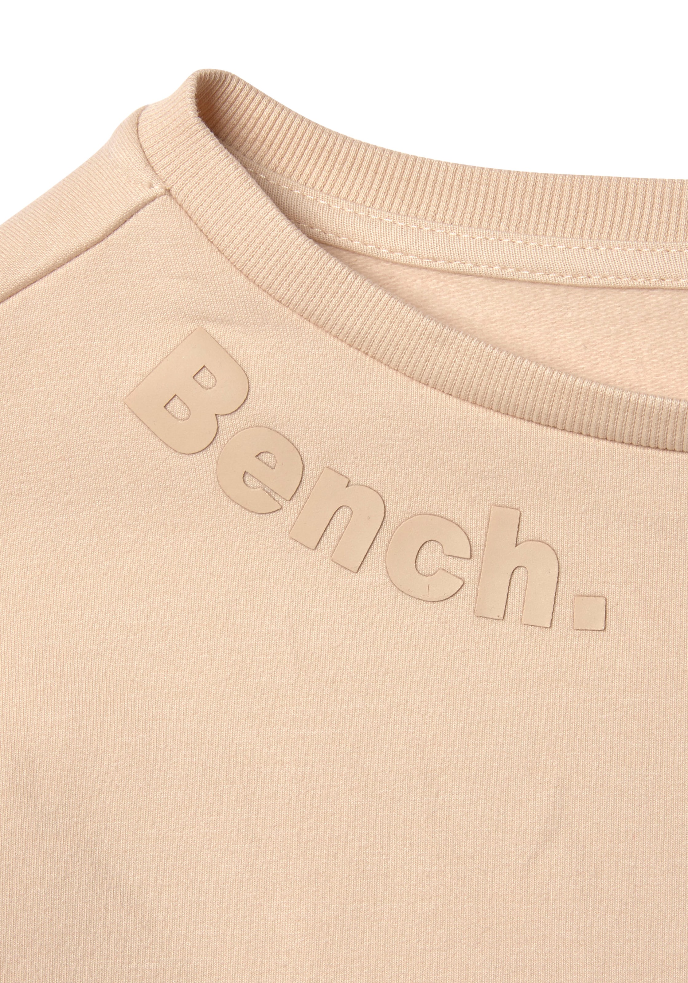 Bench. Loungewear Sweatshirt, mit gerafften bei ♕ Loungeanzug Ärmelbündchen