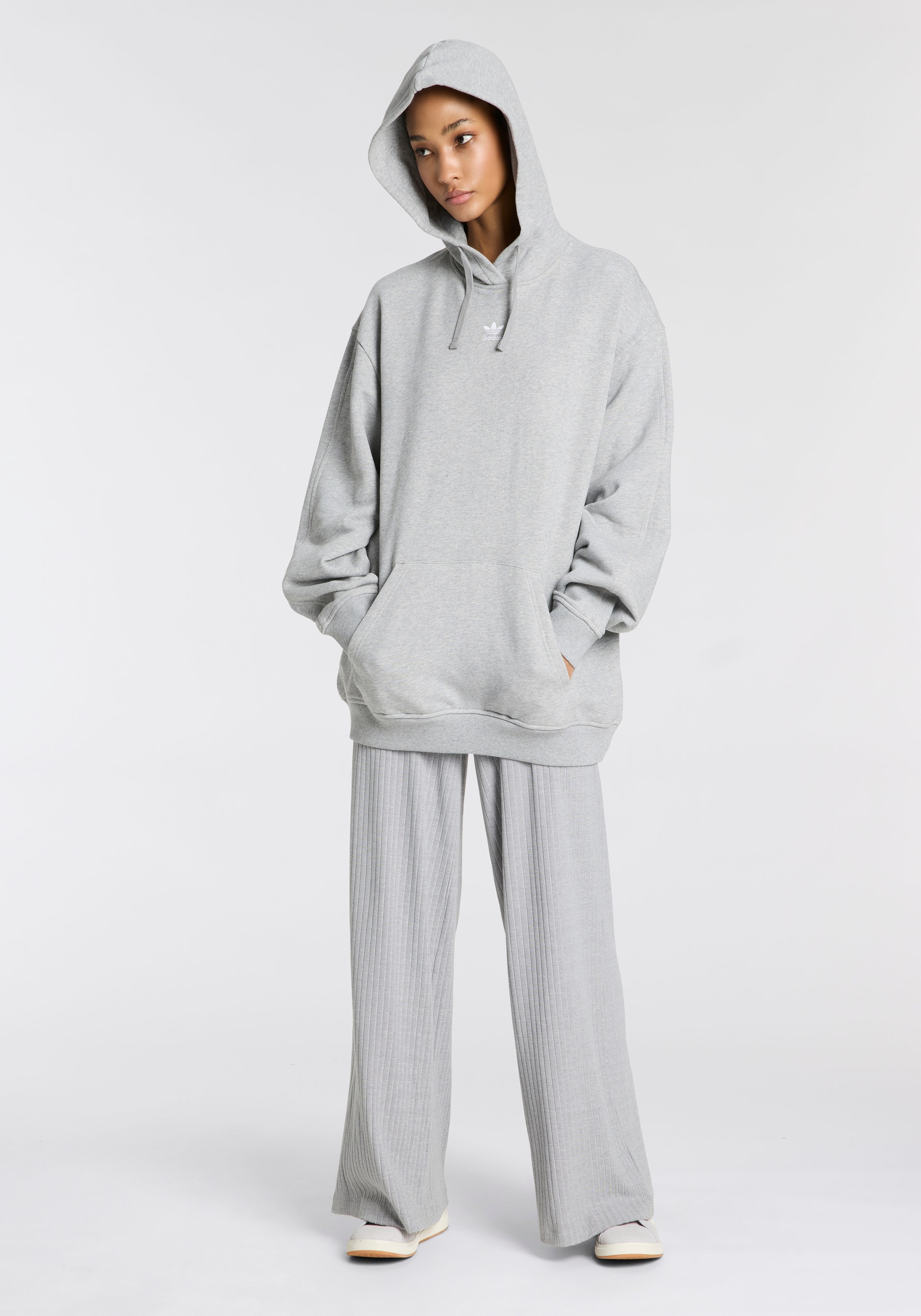 adidas Originals Kapuzensweatshirt »ESS HOODIE«
