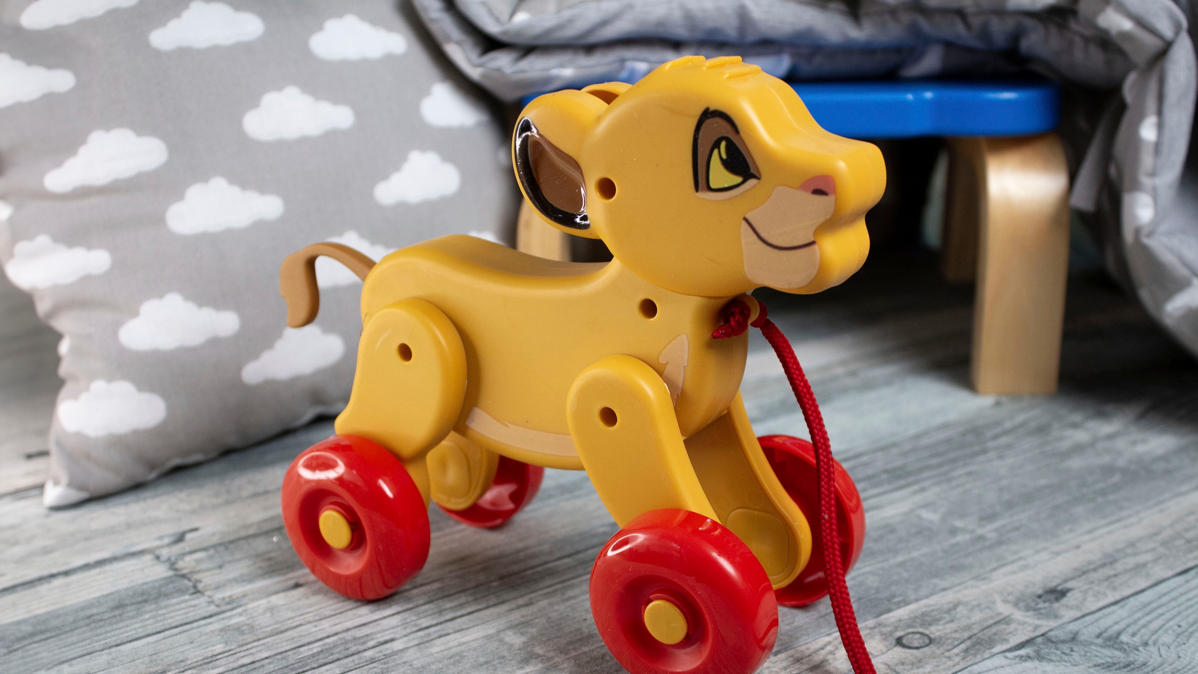 Clementoni® Nachziehspielzeug »Disney Baby, Nachzieh-Simba«, Made in Europe; FSC® - schützt Wald - weltweit