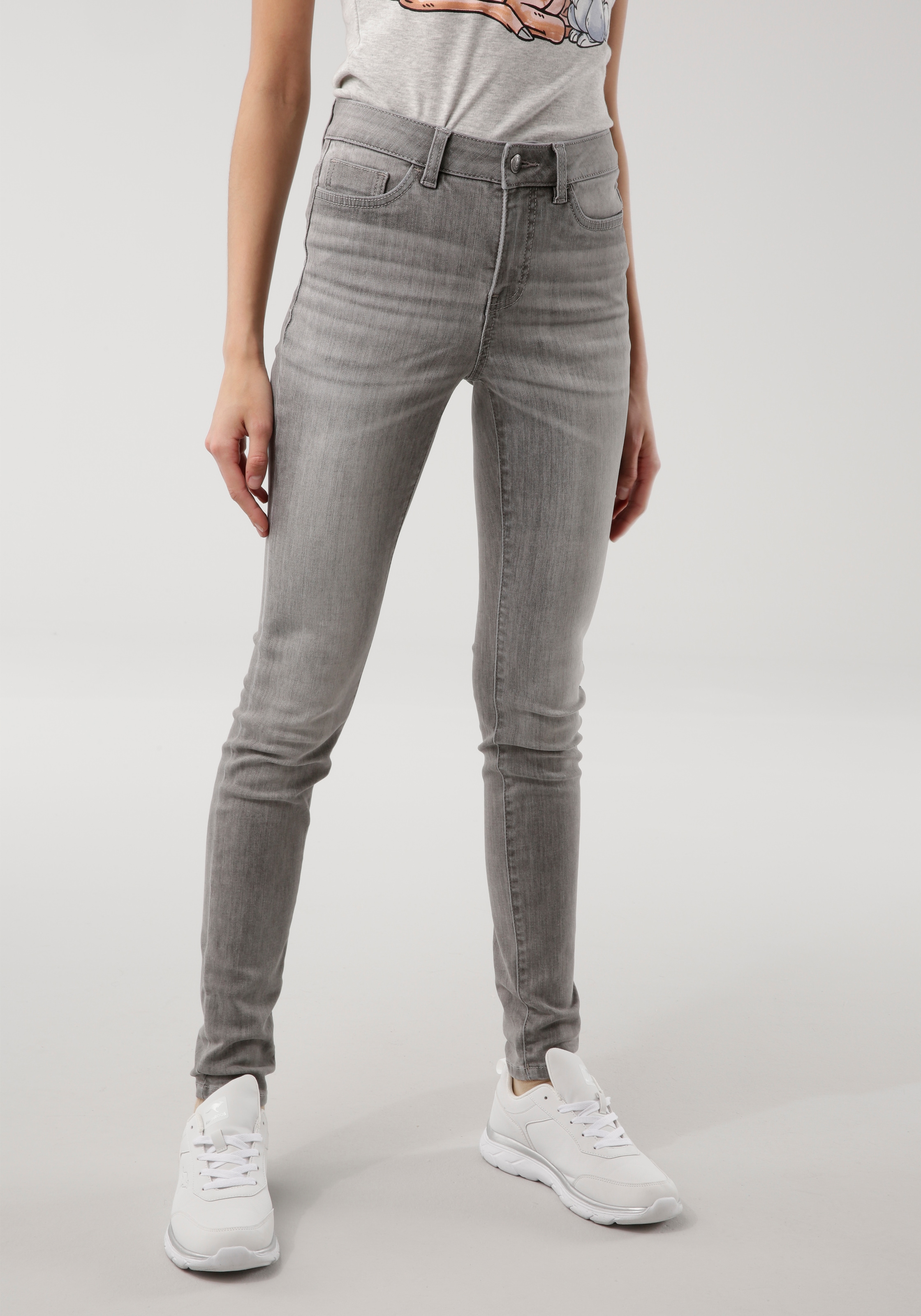 KangaROOS 5-Pocket-Jeans ♕ RISE«, mit SKINNY HIGH »SUPER used-Effekt bei