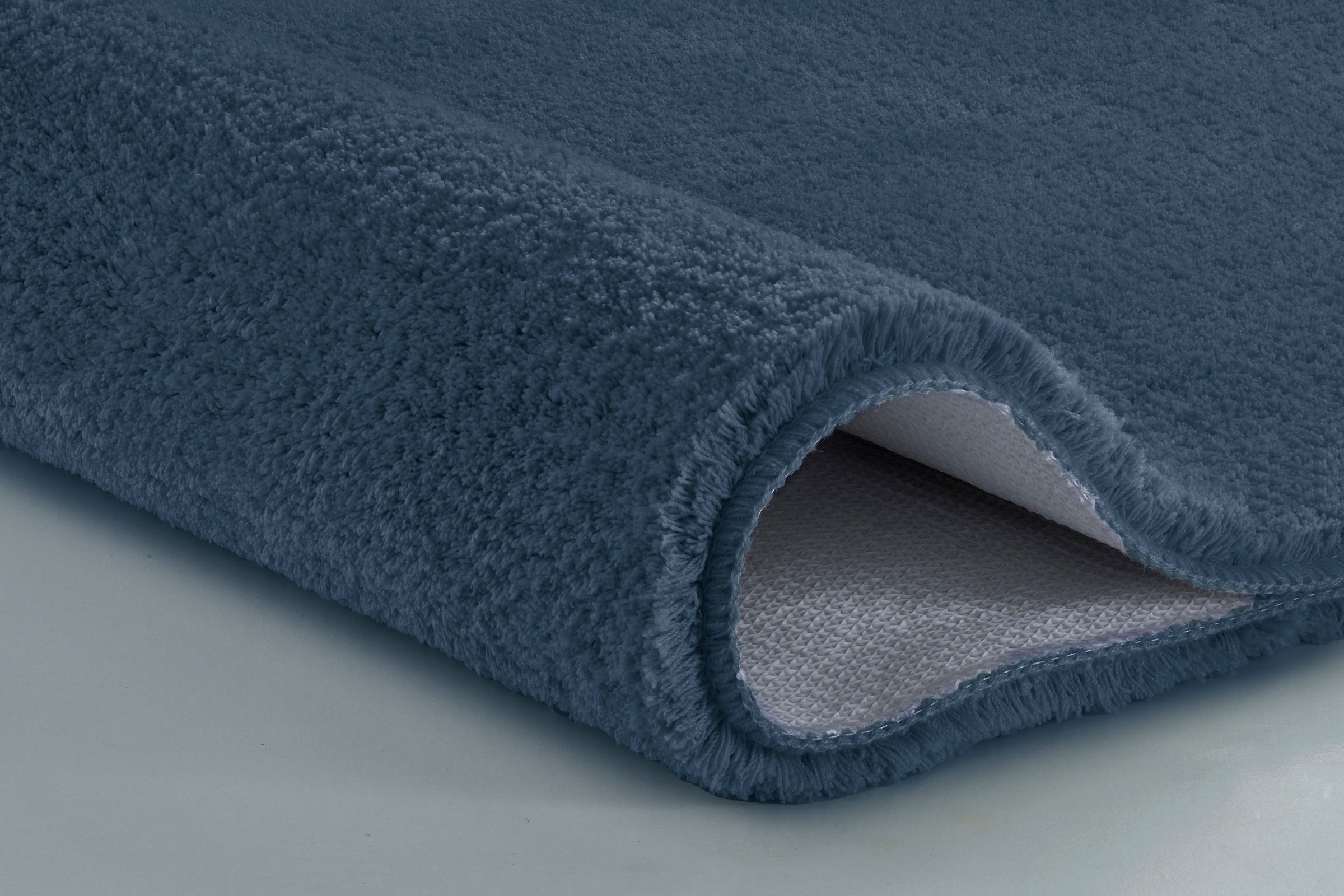 Kleine Wolke Badematte »Marco, Badvorleger, Badezimmer Teppich« Höhe 20 mm rutschhemmend beschichtet fußbodenheizungsgeeignet Badteppich, Uni Farben