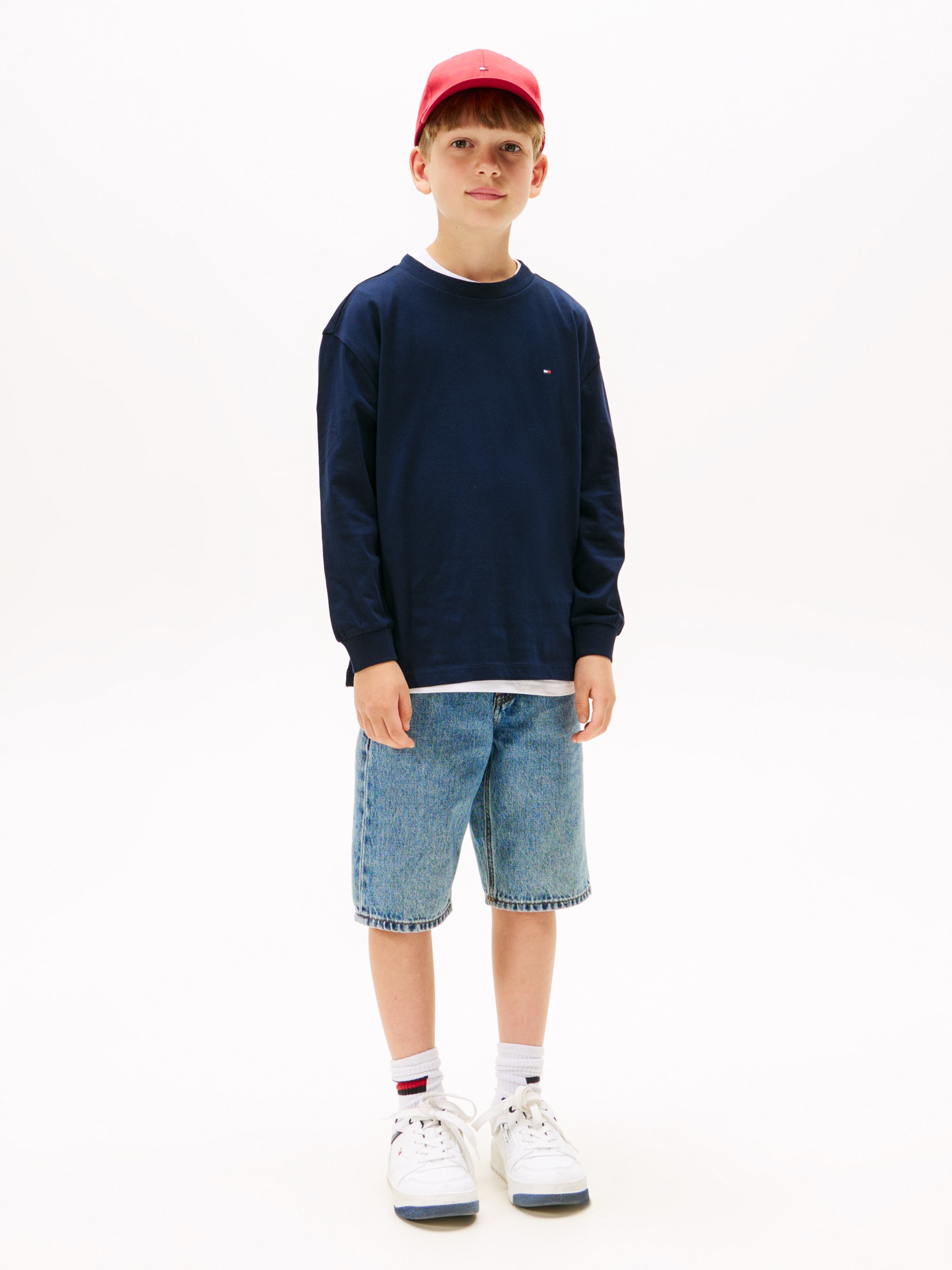 Tommy Hilfiger Langarmshirt »ESSENTIAL T-SHIRT LS« für Kinder bis 16 Jahre, Markenlogo