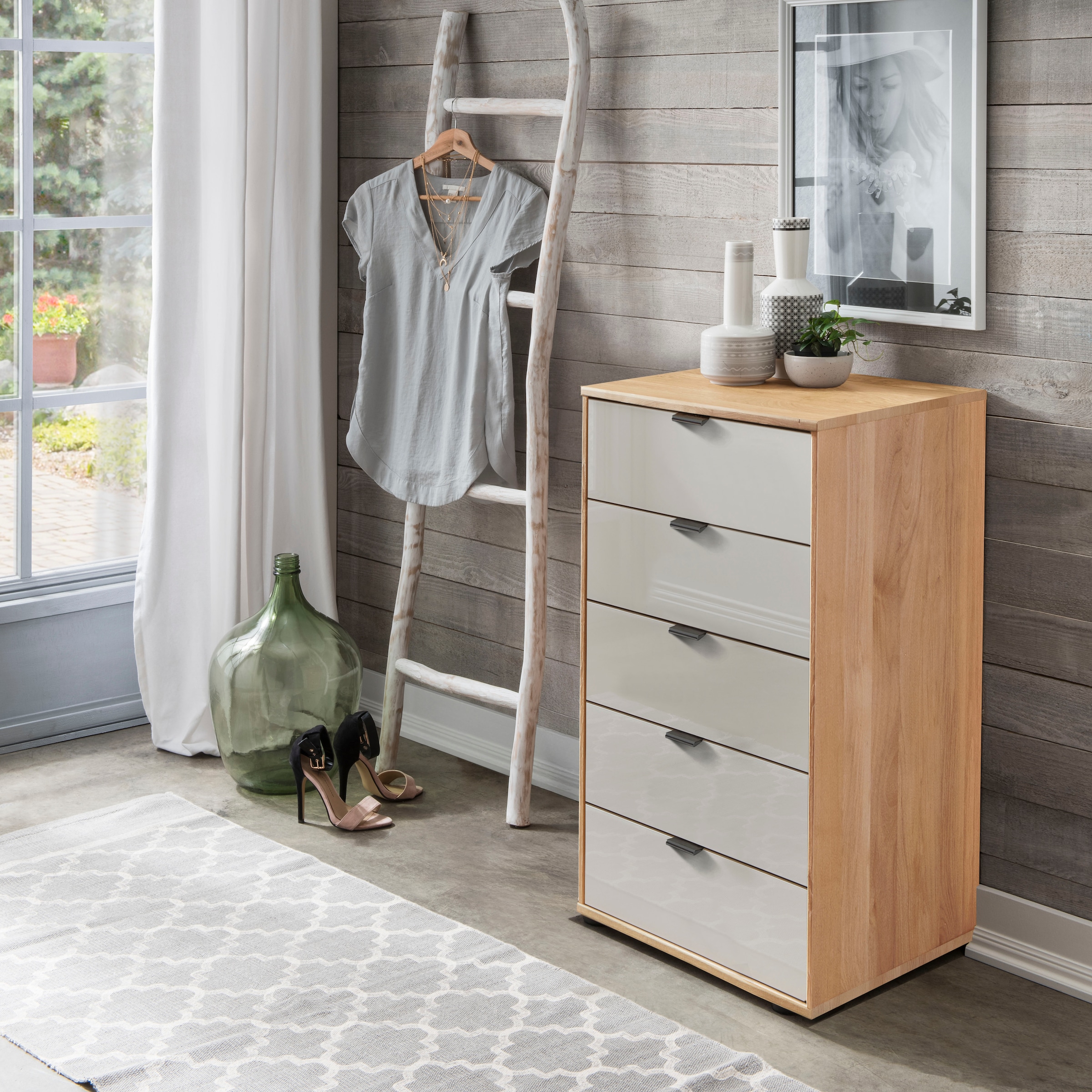 WIEMANN Schubkastenkommode »Cardiff Sideboard, Wäscheschrank, teilmassiv Erle, mit Schubladen« Glas- oder Massivholzfront, verschiedene Breiten, MADE IN GERMANY,  Schubkästen inklusive Selbsteinzug und Dämpfung