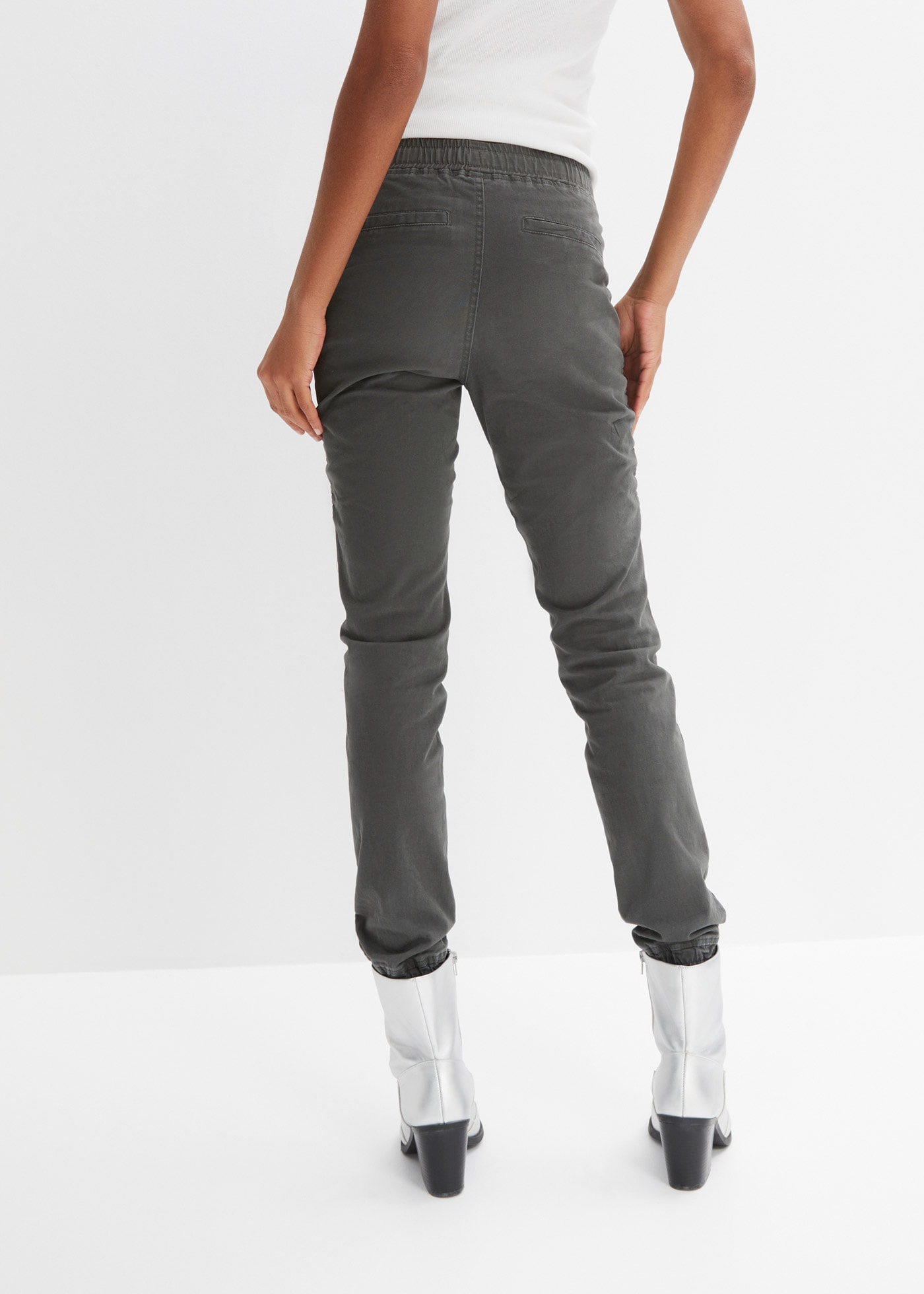 bonprix Stoffhose »Hose mit Biker-Details«  aus Baumwolle und Elasthan, Regular Fit, mit Reißverschlusstaschen