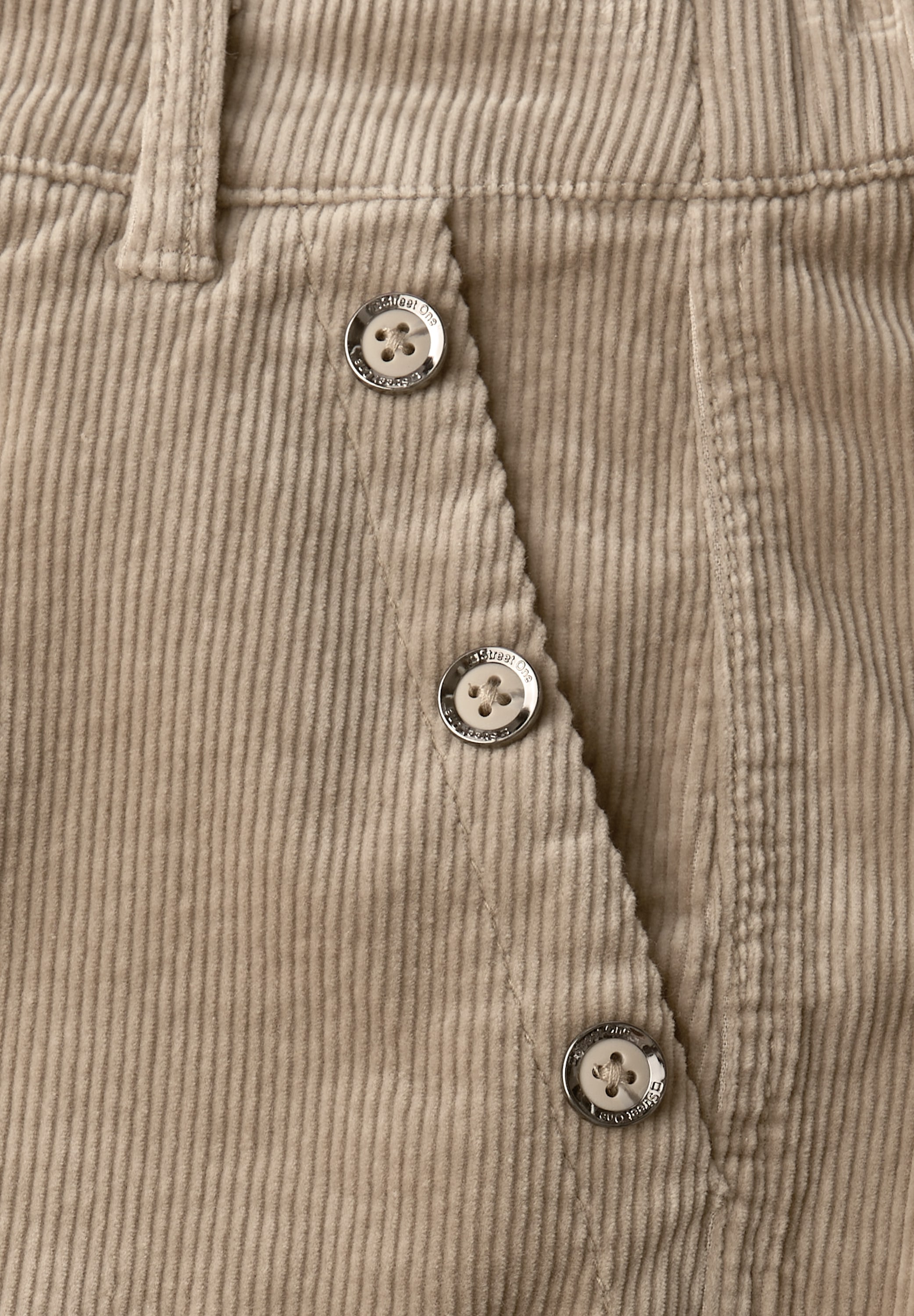 STREET ONE Cordhose  Straight Leg, Mid Waist