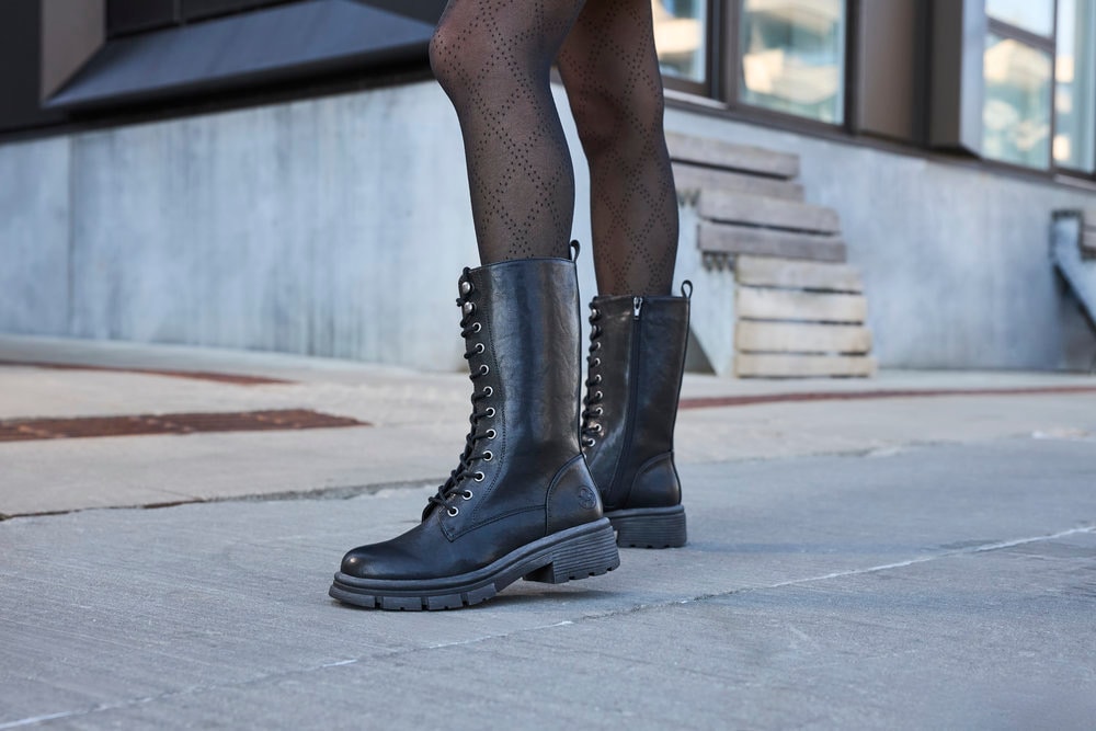 Rieker Schnürstiefel  Schnürboots mit Reißverschluss und robuster Profilsohle