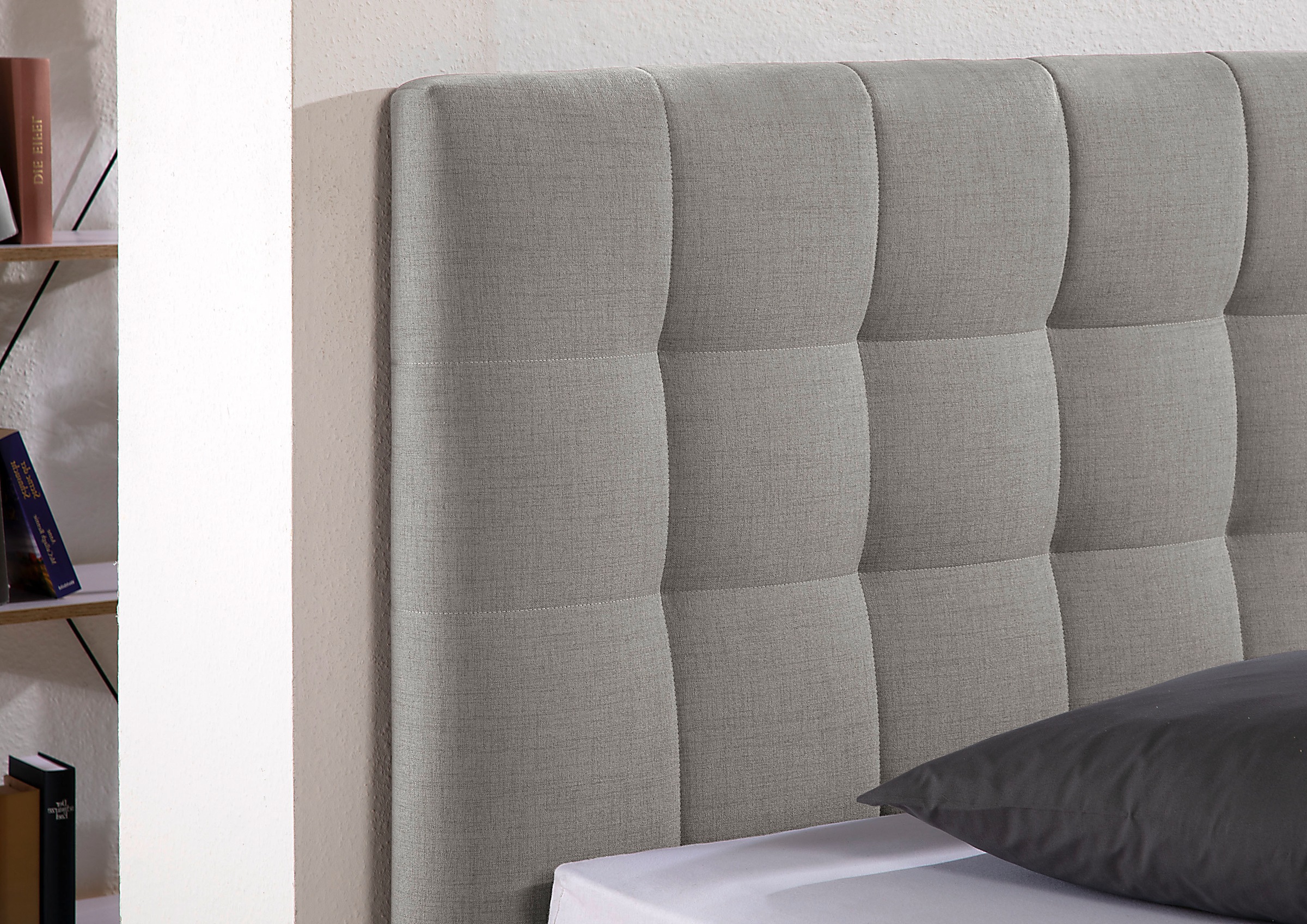 Maintal Polsterbett Bettseiten zerlegt, ohne Bettkasten