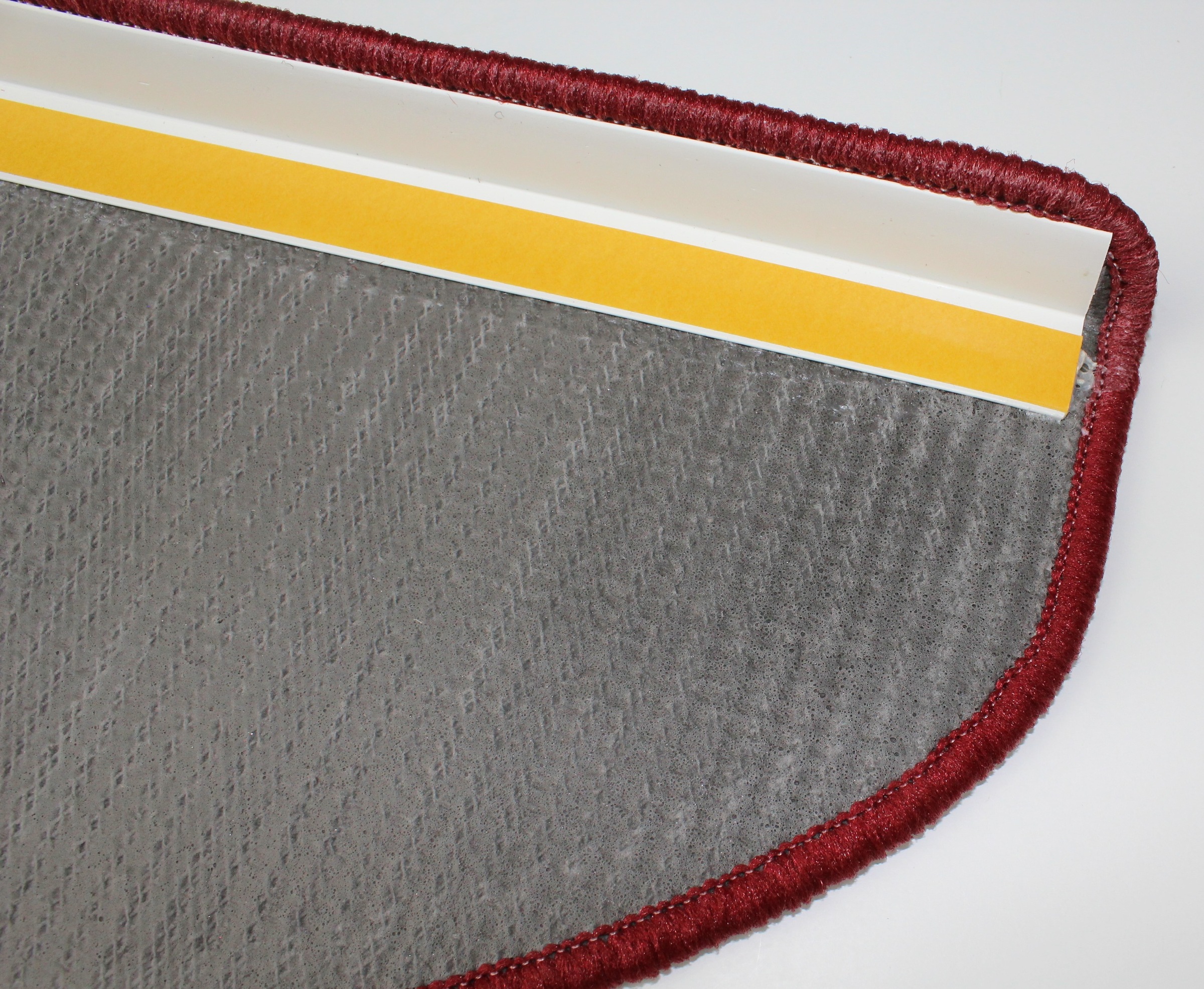 Dekowe Stufenmatte »Mara S2«, halbrund, 5 mm Höhe, 100% Sisal, große Farbauswahl, selbstklebend, auch als Set 15 Stück