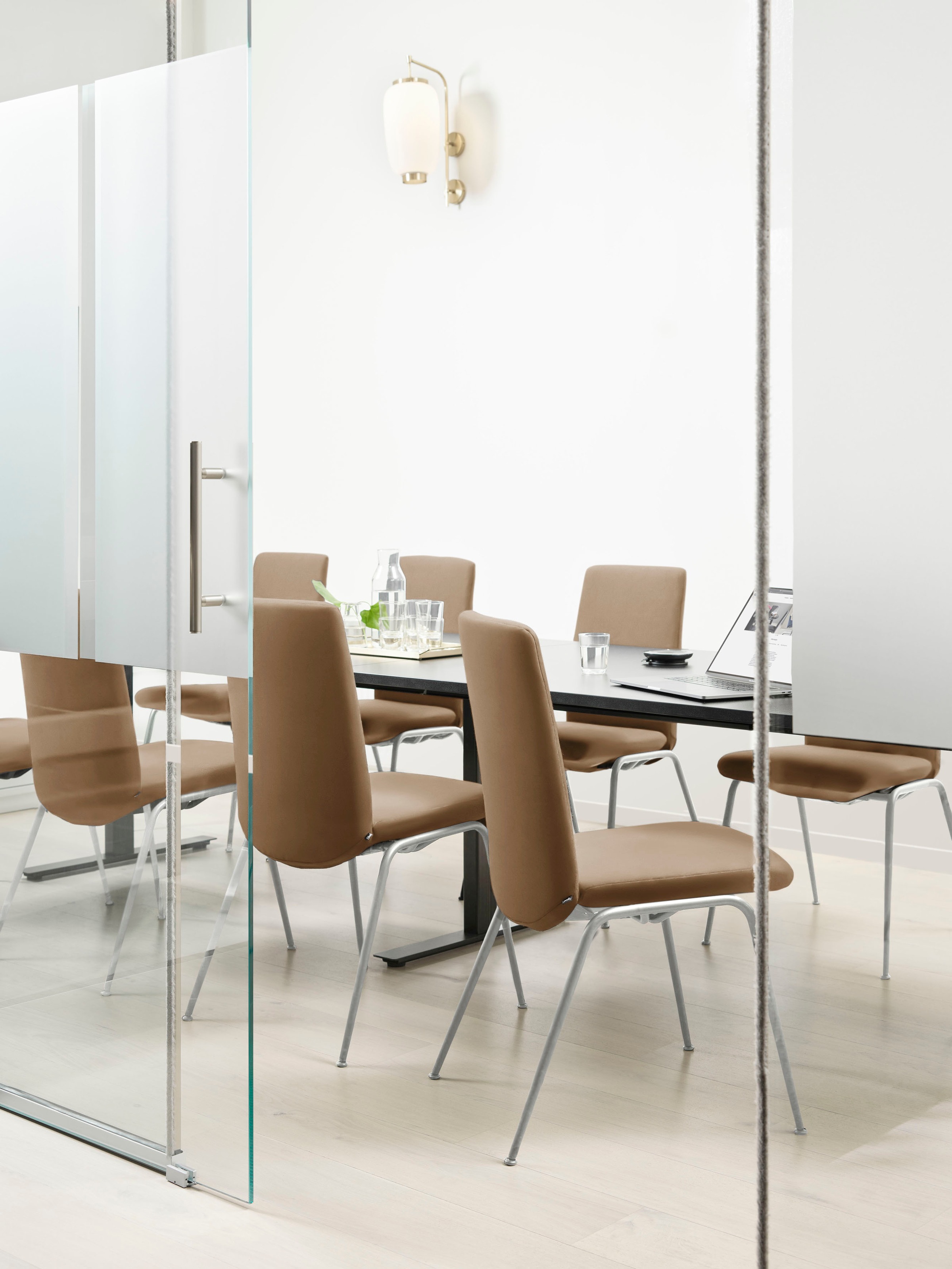 Stressless® Polsterstuhl »Laurel« () Low Back, Größe L, mit Beinen aus Stahl in Chrom glänzend