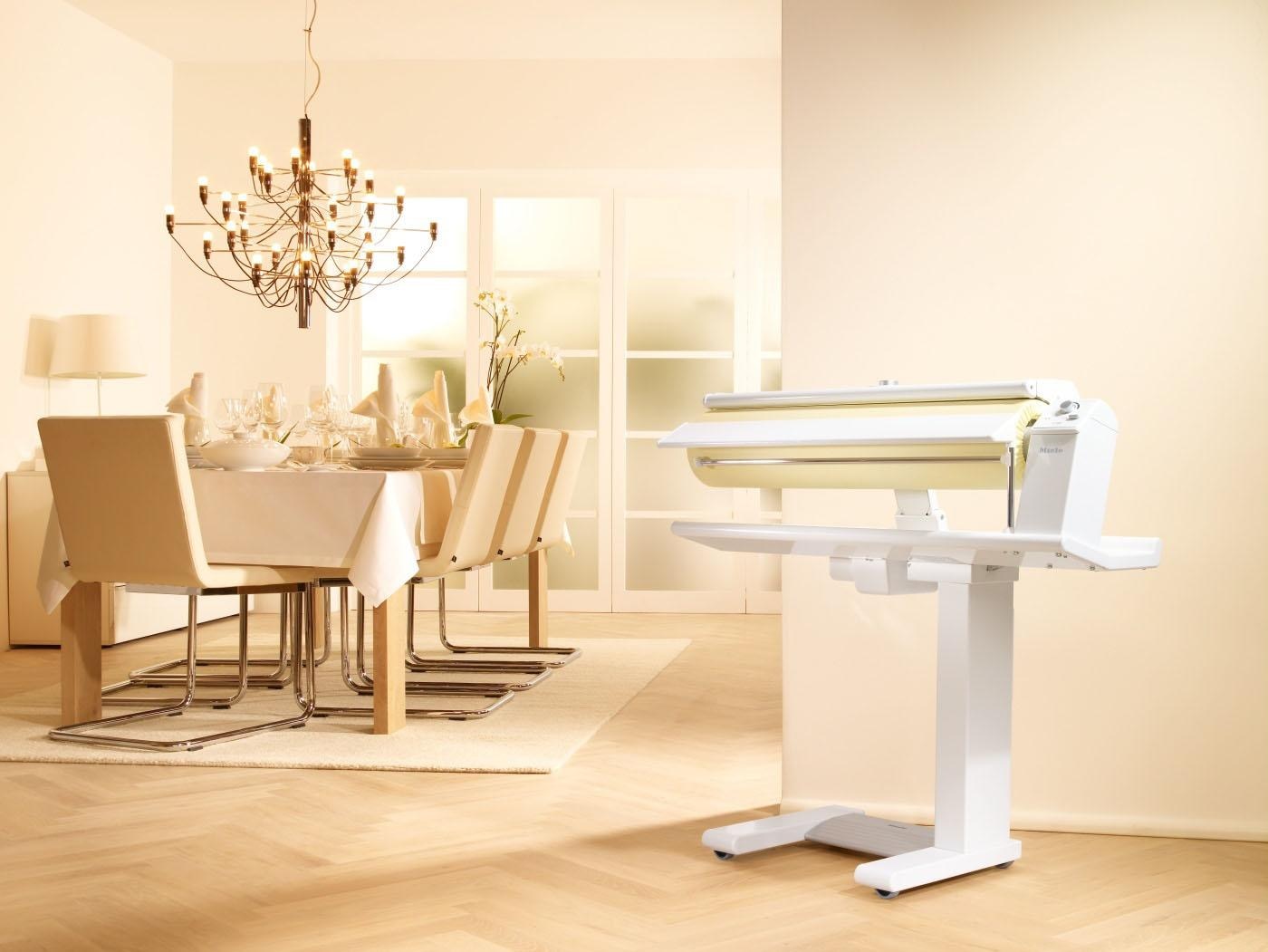 Miele Bügelmaschine »B 990« 3100 W Walzenbügler