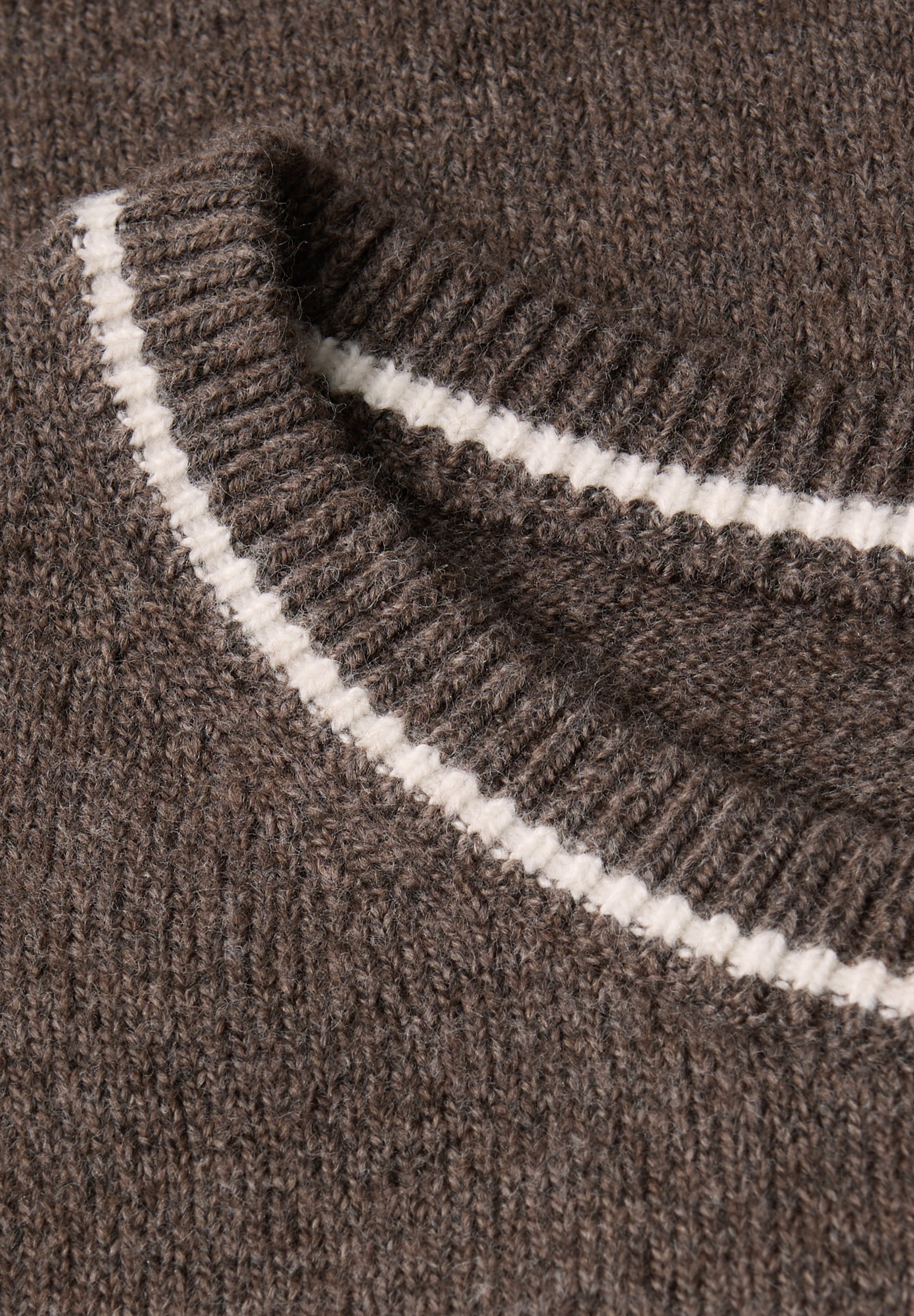 STREET ONE Kurzarmpullover, Strick-Optik, mit Kontrastdetail