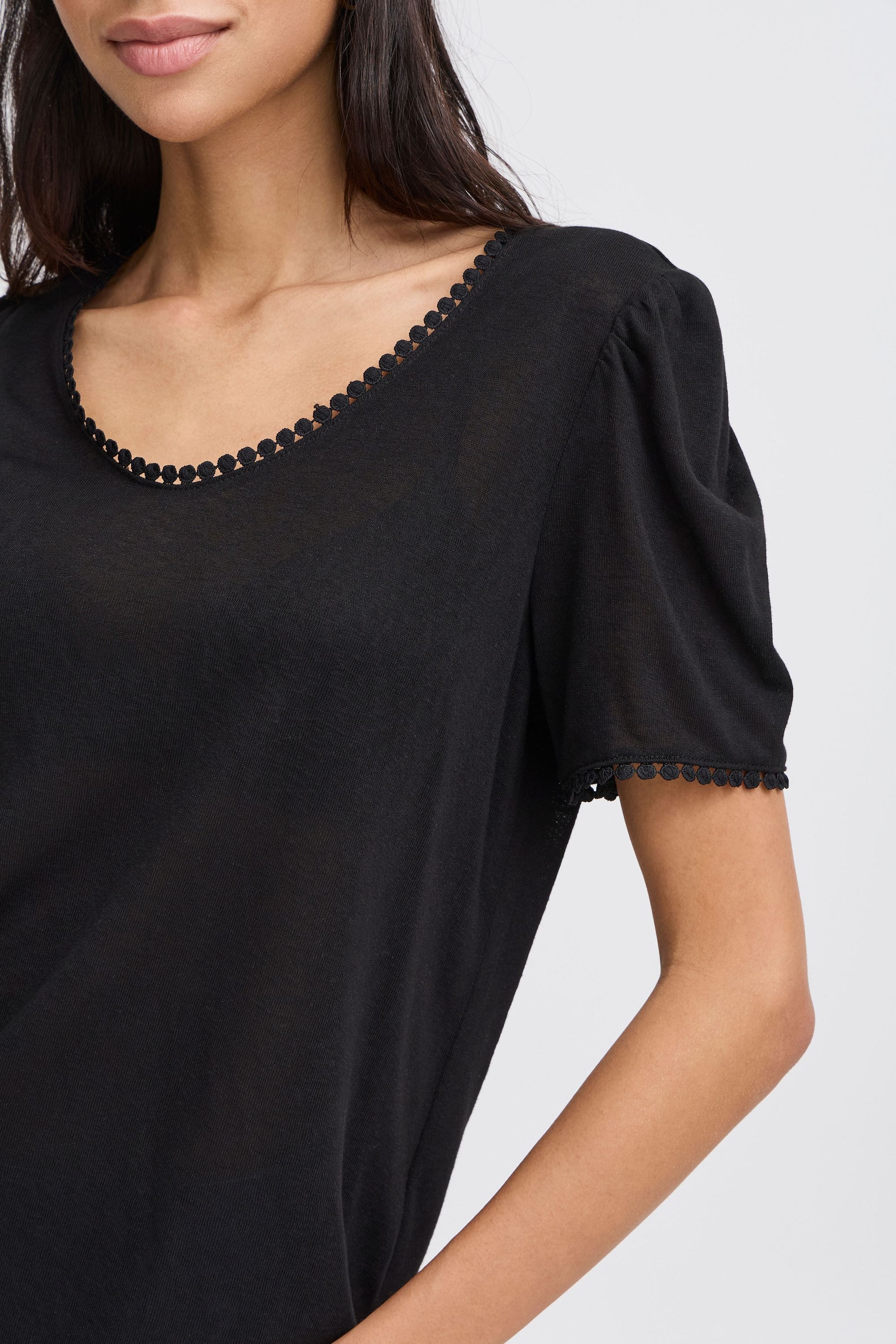 b.young Rundhalsshirt »Rundhalsshirt BYSTEPHANIE«