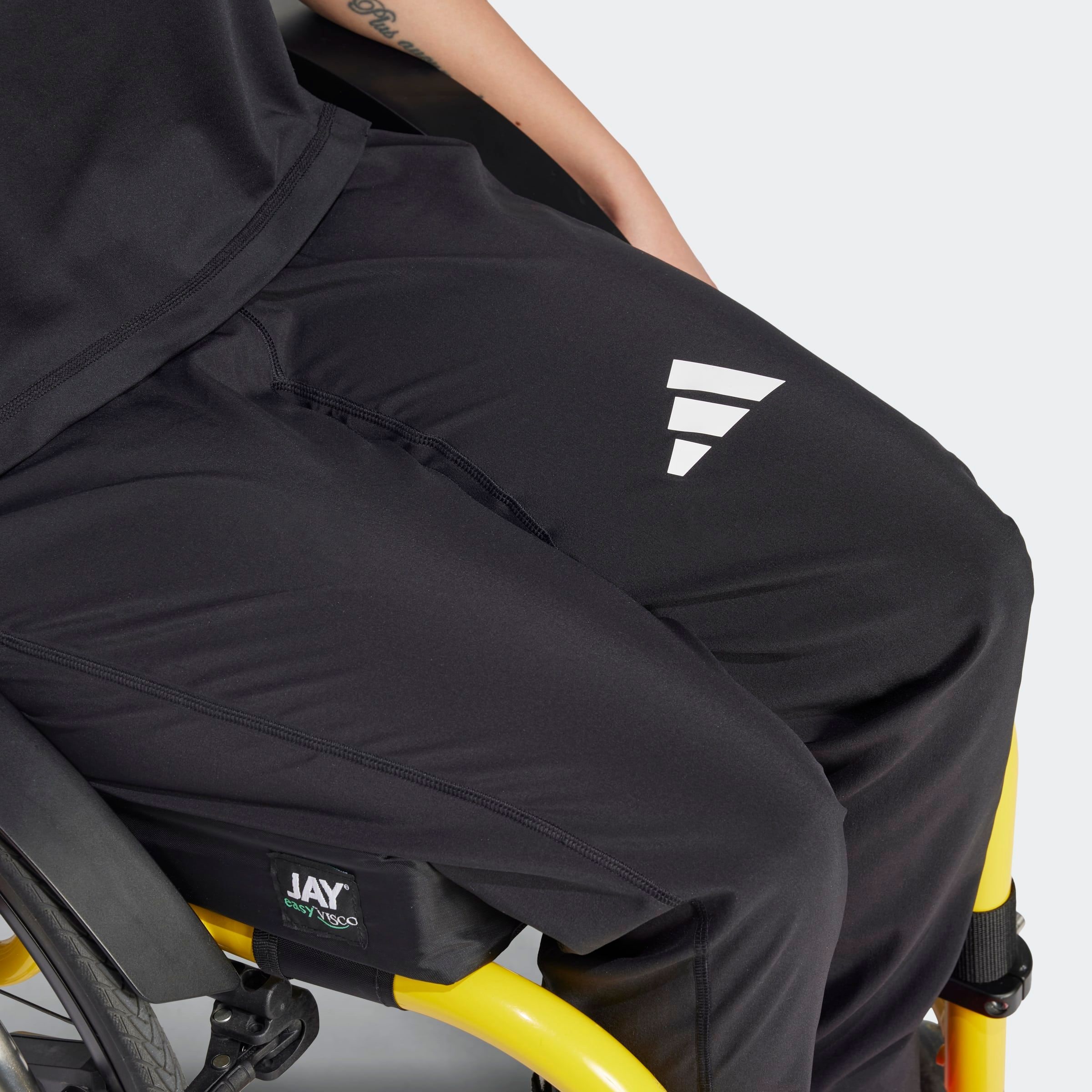 adidas Performance Sporthose »WTR ADAPT PANT«, (1 tlg.), Trainingshose für Rollstuhlsportler_innen