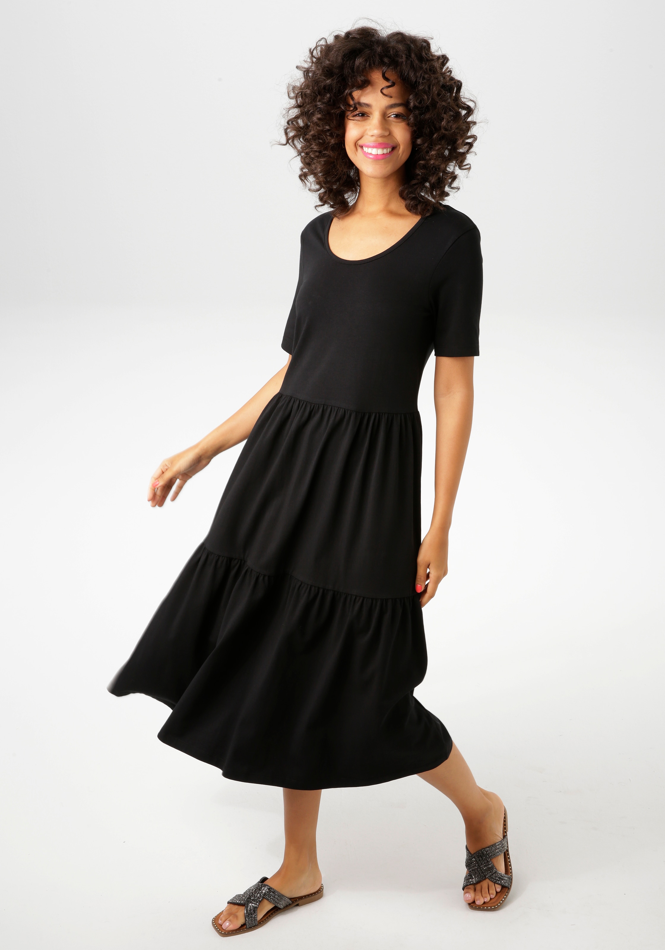 Aniston CASUAL Sommerkleid, in trendiger Farbpalette