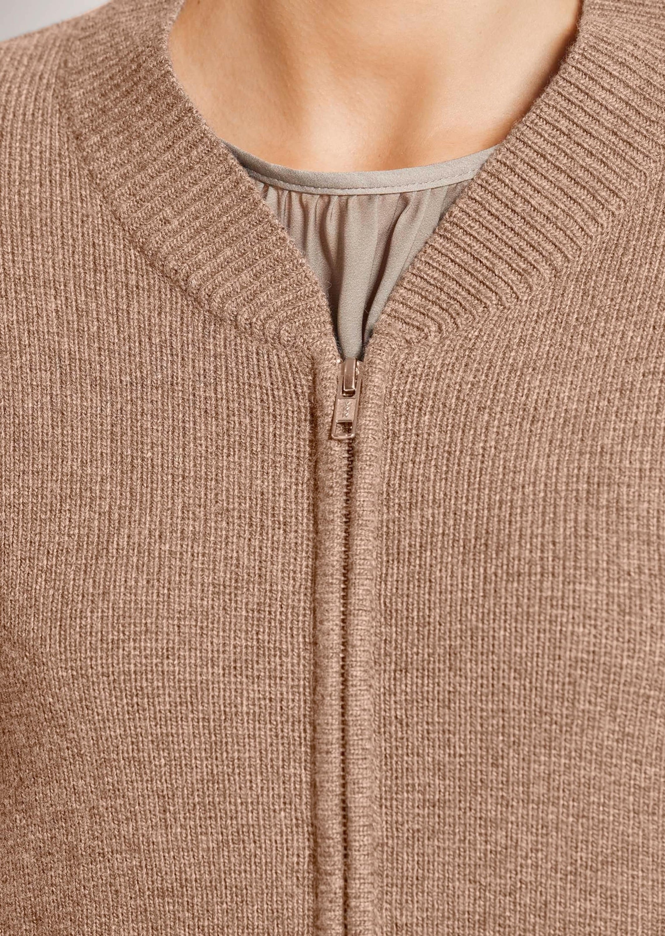 MADELEINE Strickjacke »Blouson Sportiver Strick-Blouson mit Reißverschluss«