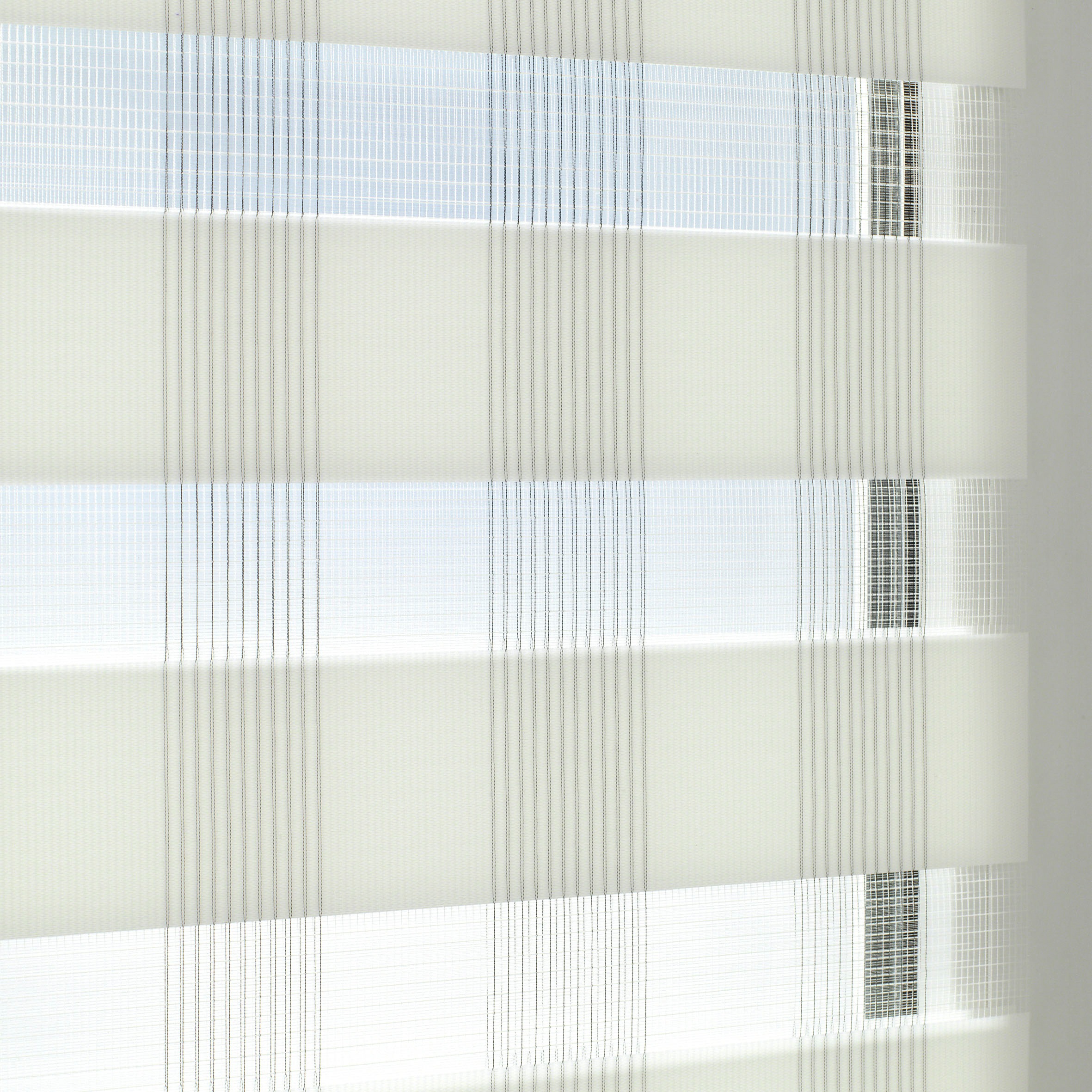 GARDINIA Doppelrollo »EASYFIX Duo Rollo Karo«, Lichtschutz, Sichtschutz, mit Bohren/ohne Bohren, freihängend, segmentweise gewebter Stoff