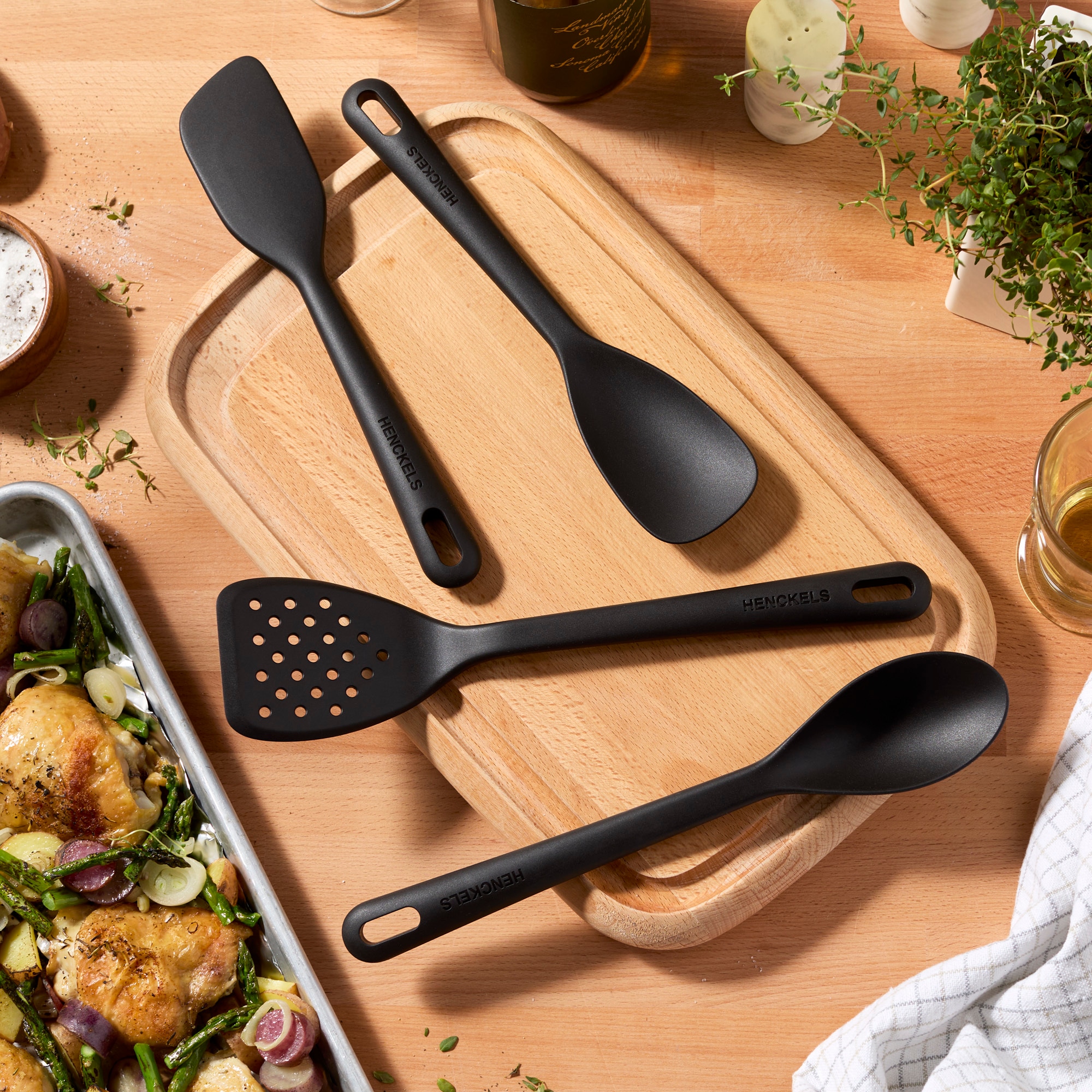 HENCKELS by ZWILLING Pfannenwender »Silicone Onyx« Hitzebeständig, Aufhänge-Öse, Silikon
