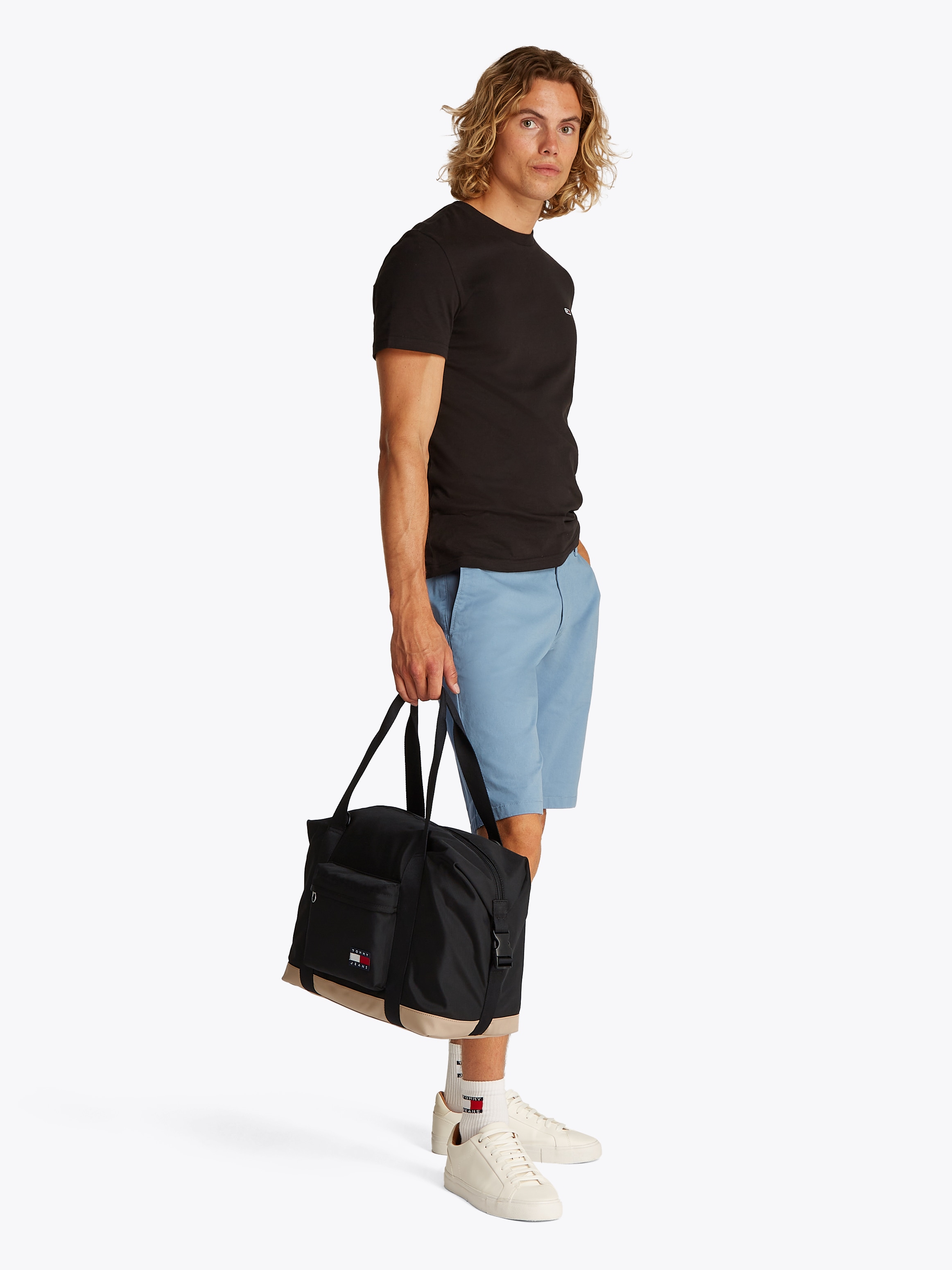 Tommy Jeans Weekender »TJM ESS DAILY DUFFLE«, Unisex Reisetasche mit kontrastfarbigem Boden