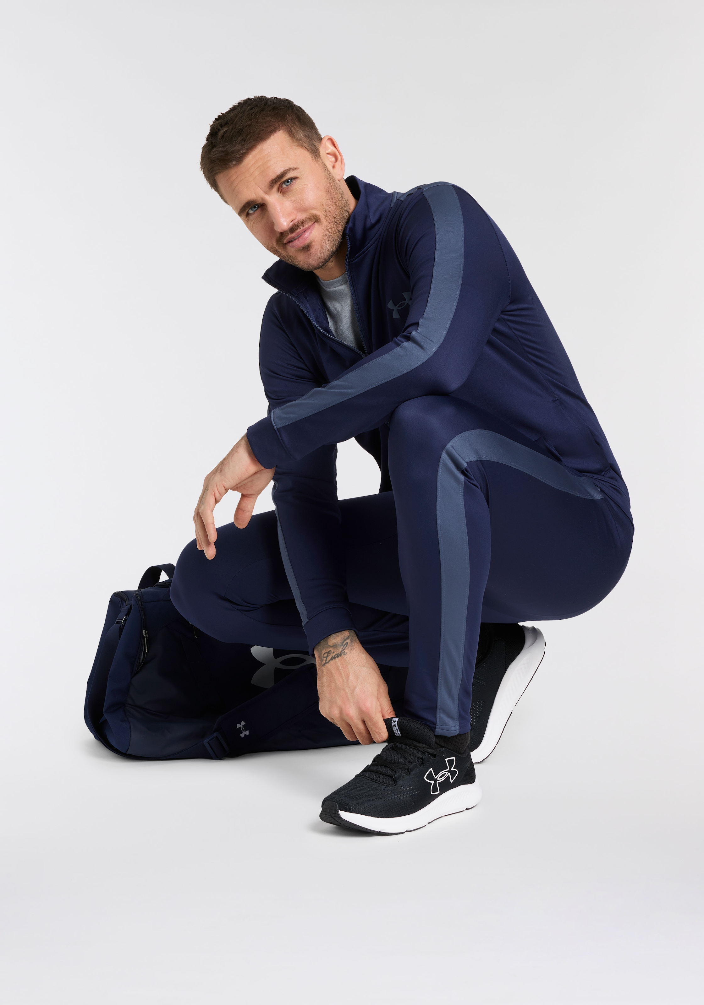 Under Armour® Trainingsanzug »UA EMEA TRACK SUIT« Set, 2 Stk. zweiteiliges Set, für Sportmode und Freizeit, leichtes Material