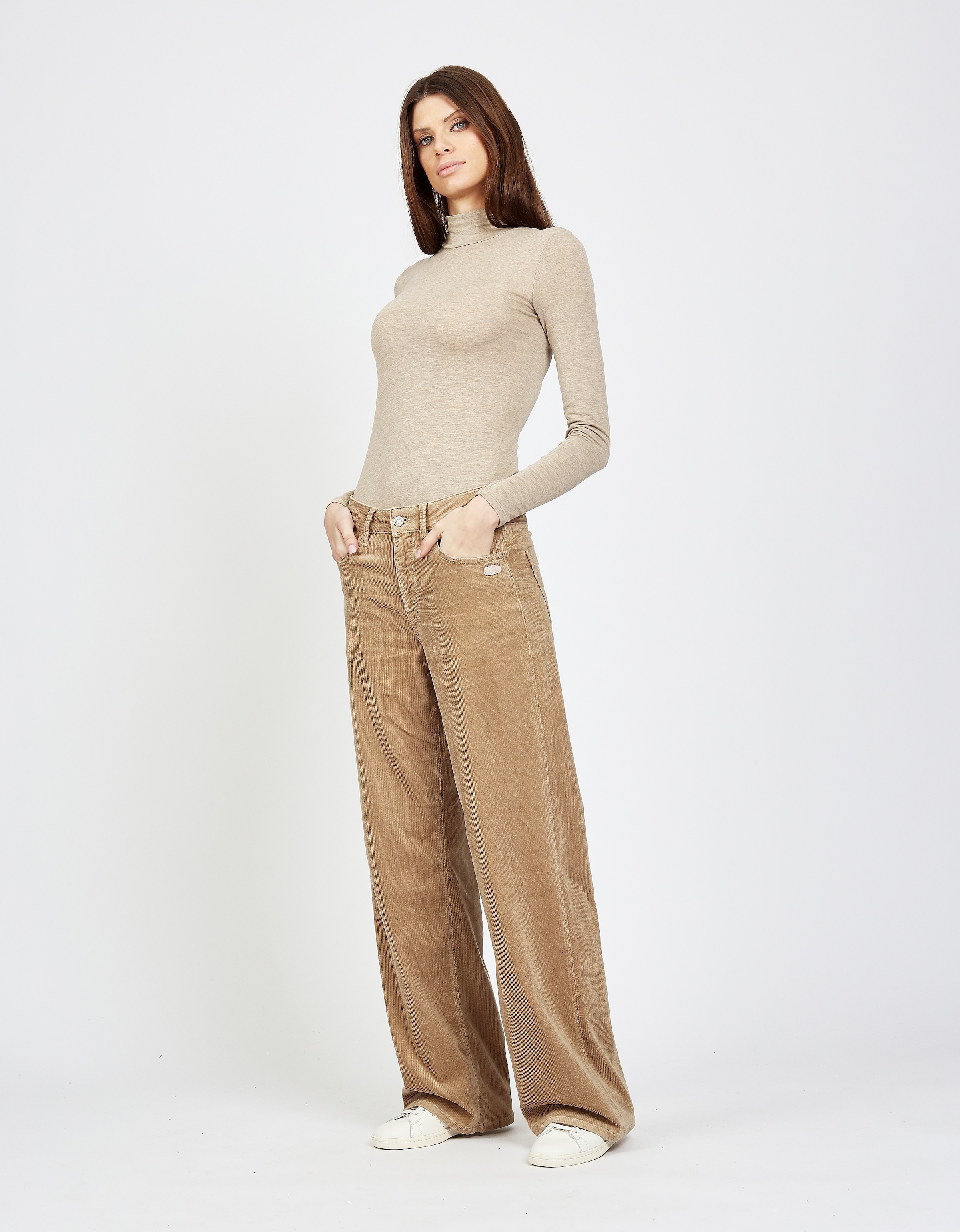 GANG Cordhose »94CARLOTTA LONG«  im Wide Fit mit geradem Beinverlauf