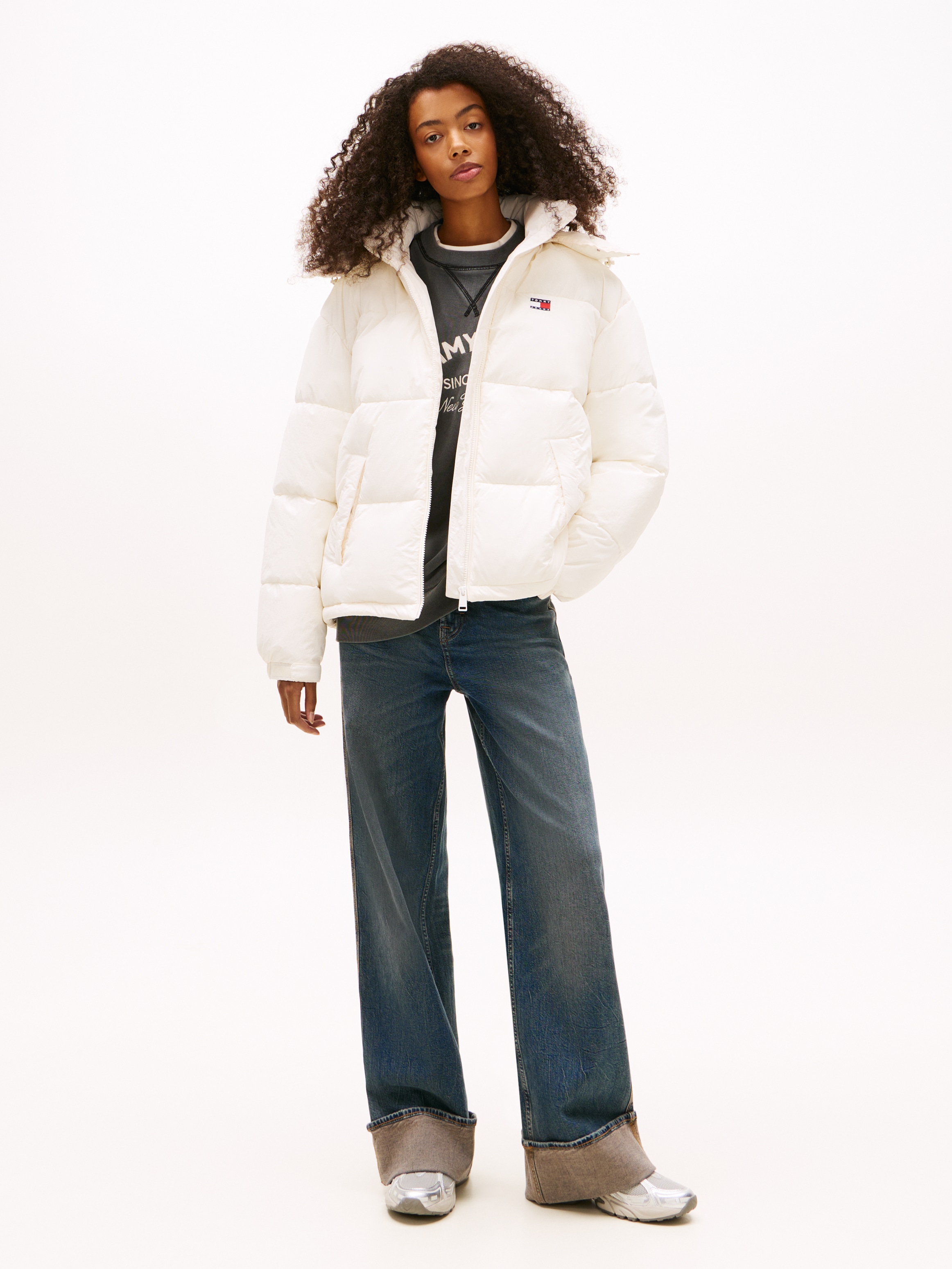 Tommy Jeans Steppjacke »TJW OVS HOODED FLAG PUFFER EXT« mit Kapuze