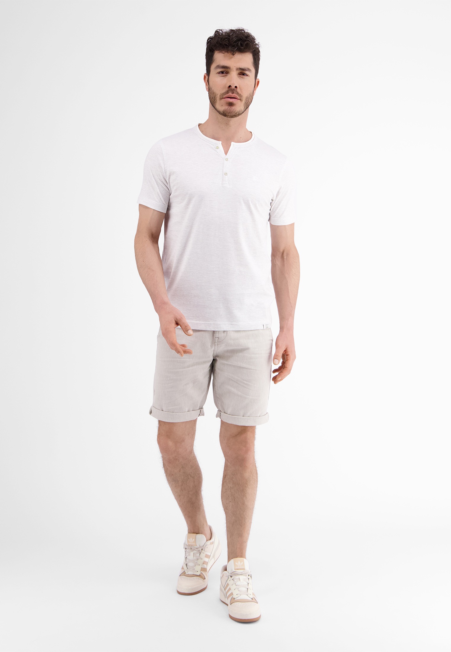 LERROS T-Shirt »LERROS Serafino mit Finelinerstreifen, washed«