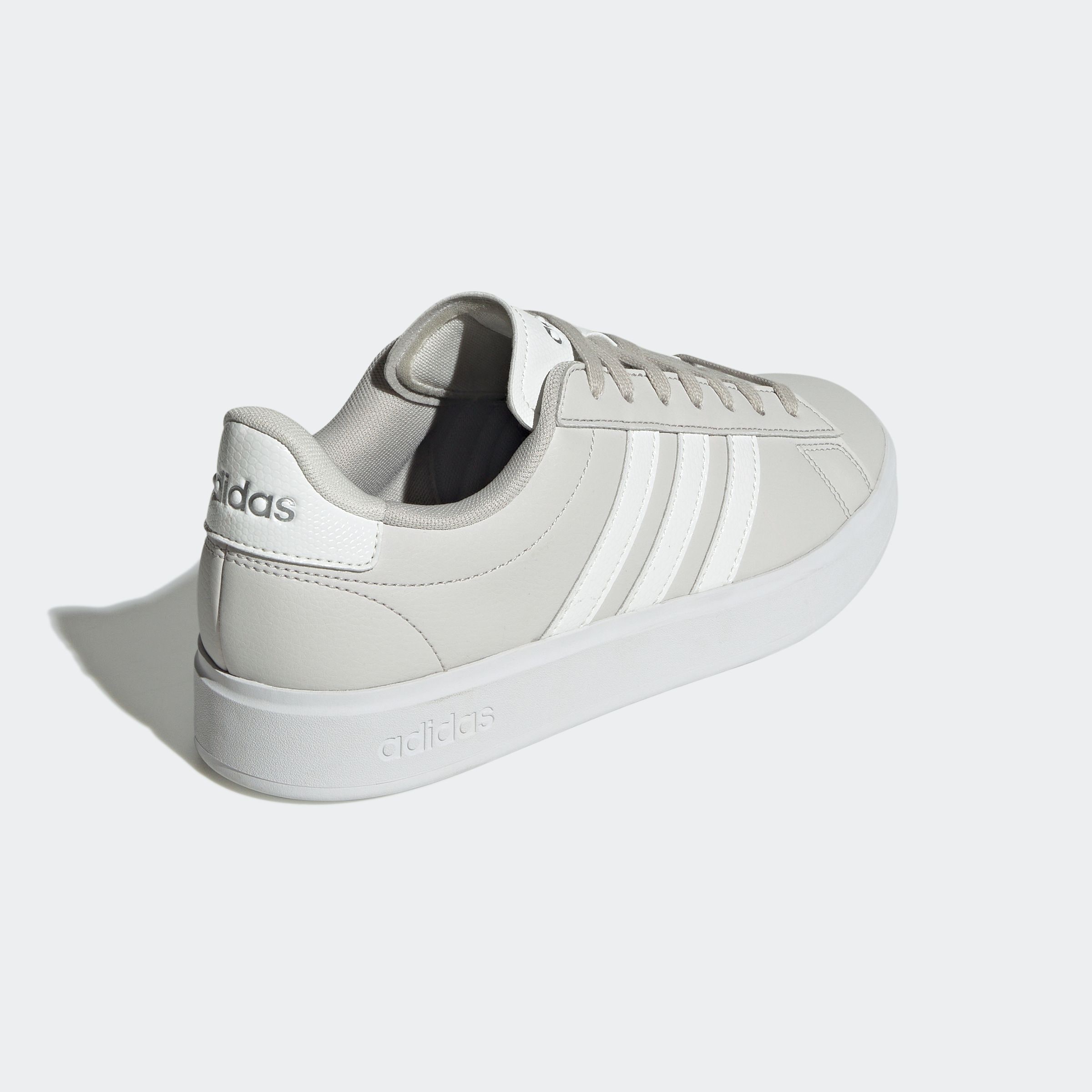 adidas Sportswear Sneaker »GRAND COURT 2.0«, Design auf den Spuren des adidas Superstar